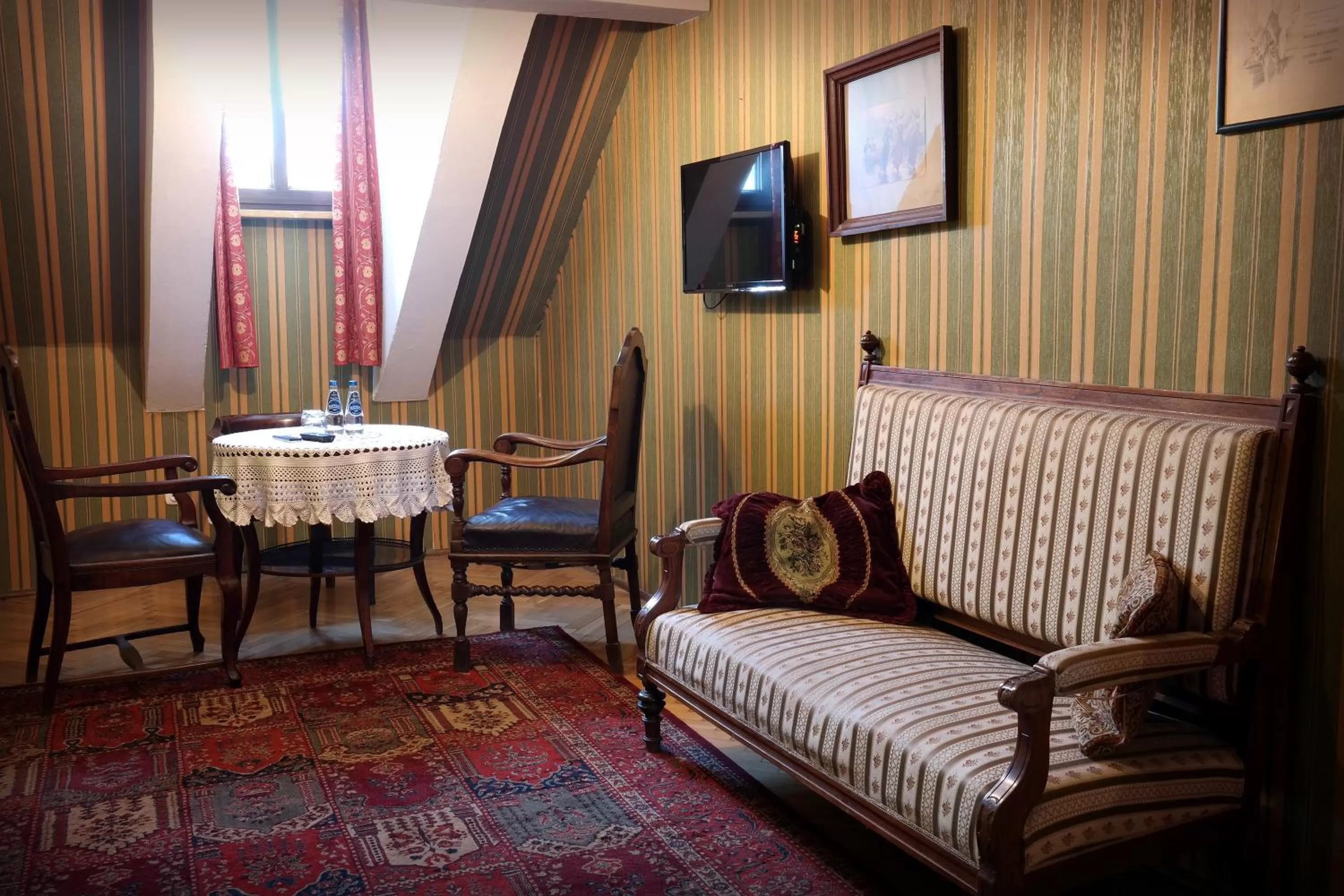 TV and multimedia, Seating Area in Austeria Klezmer Hois