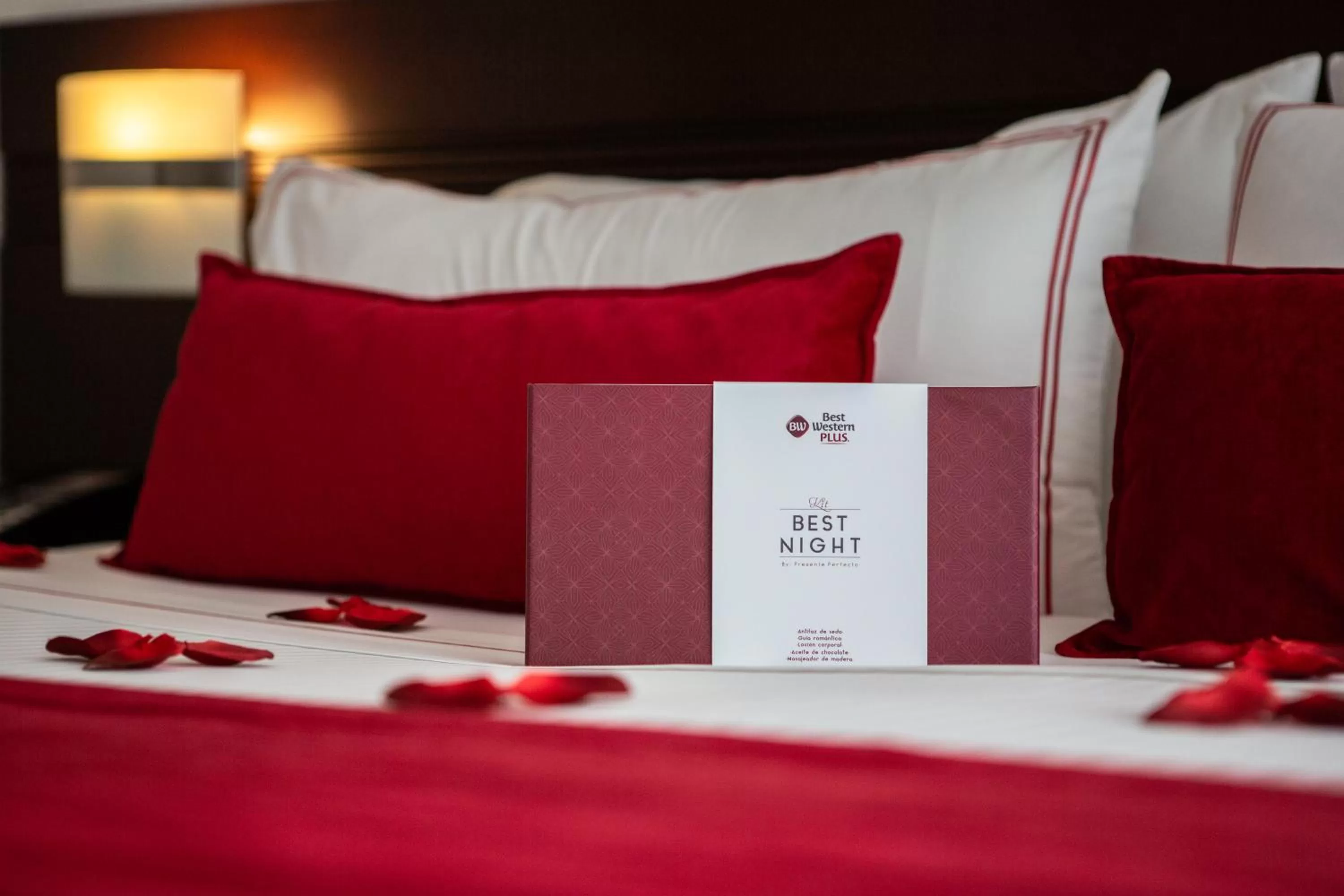 Bed in Best Western Plus 93 Park Hotel