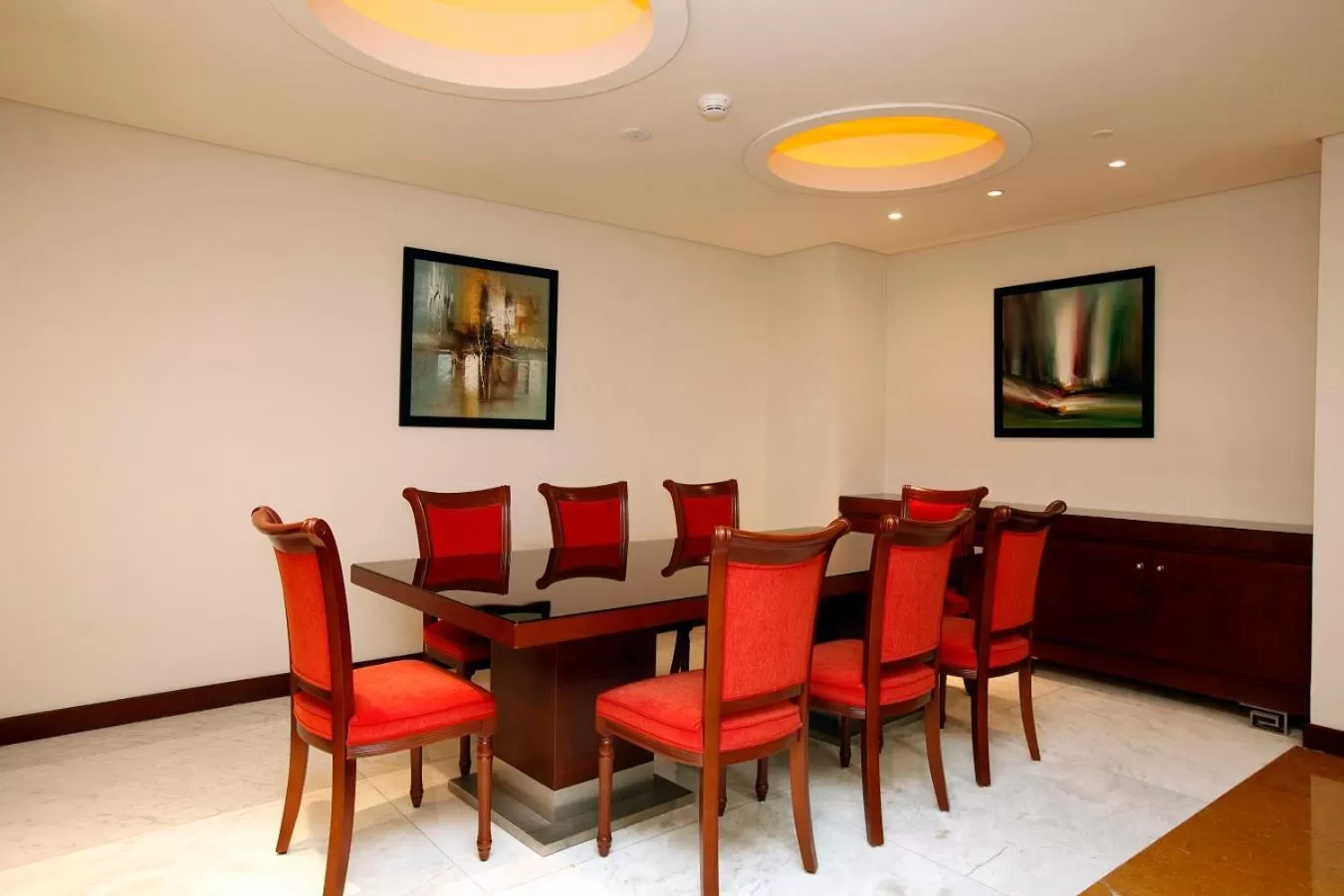 Dining area in Holiday Inn Olaya by IHG