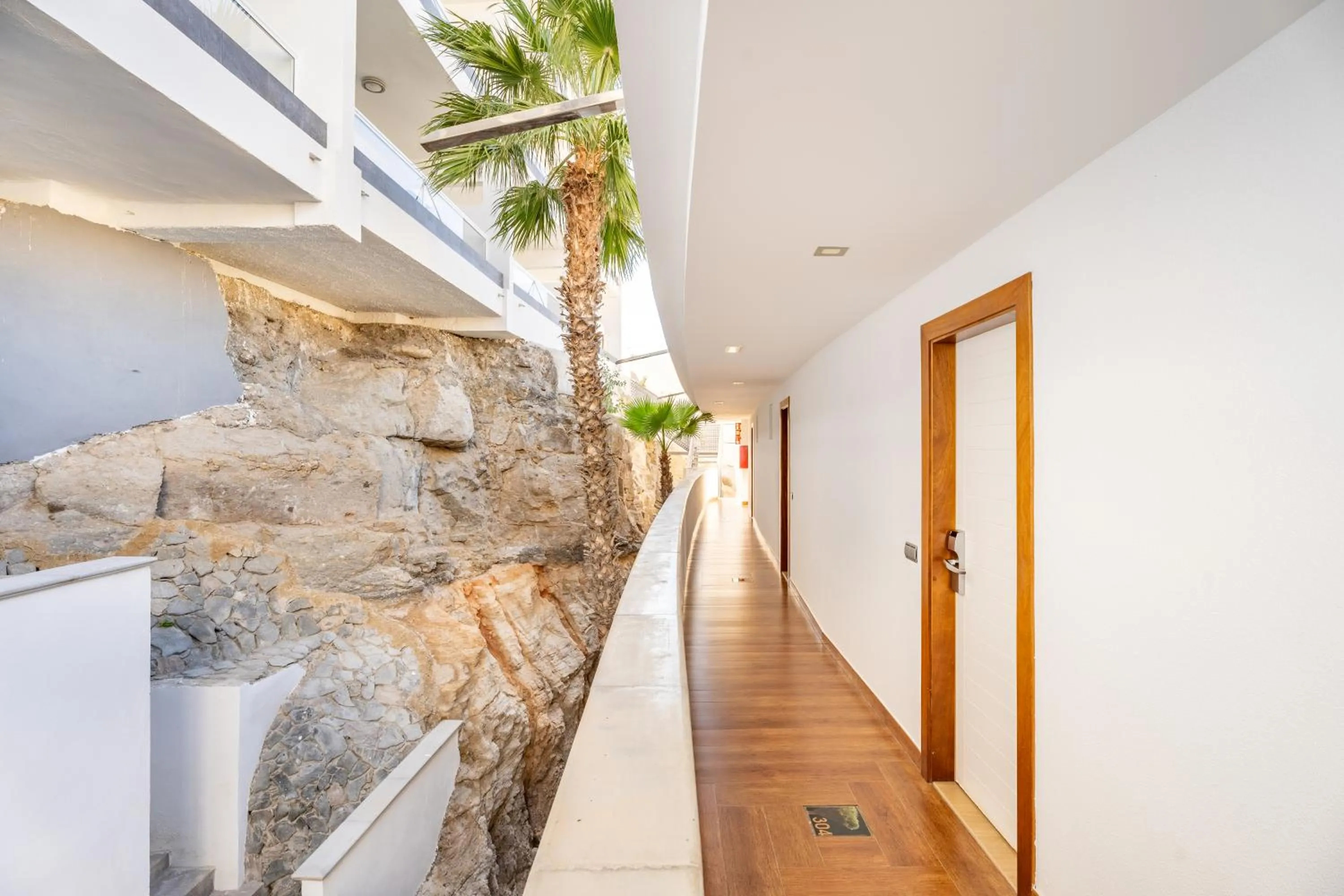 Property building in Apartamentos Cabau Altair