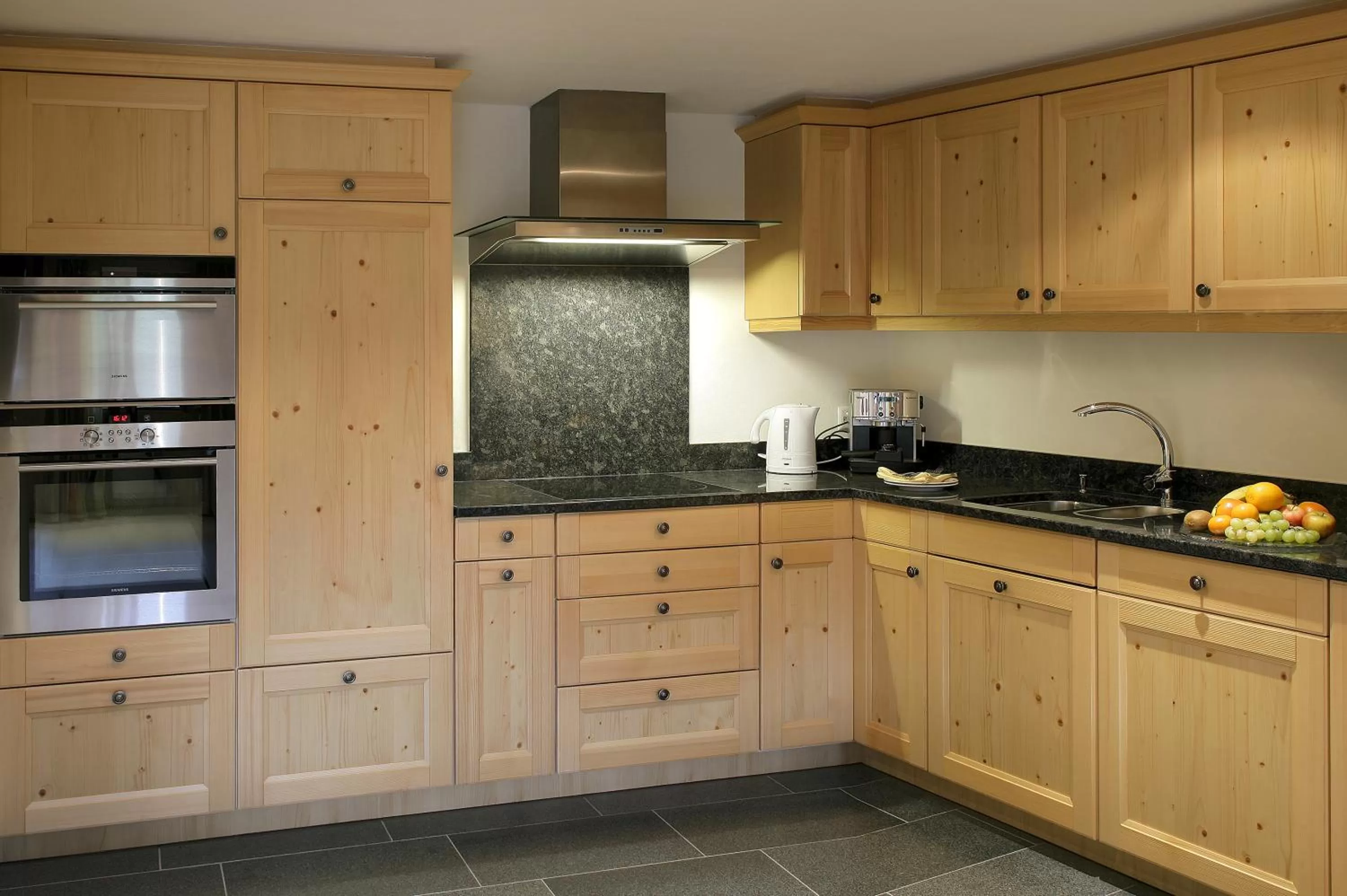 Kitchen or kitchenette in Hotel Bellerive Gstaad