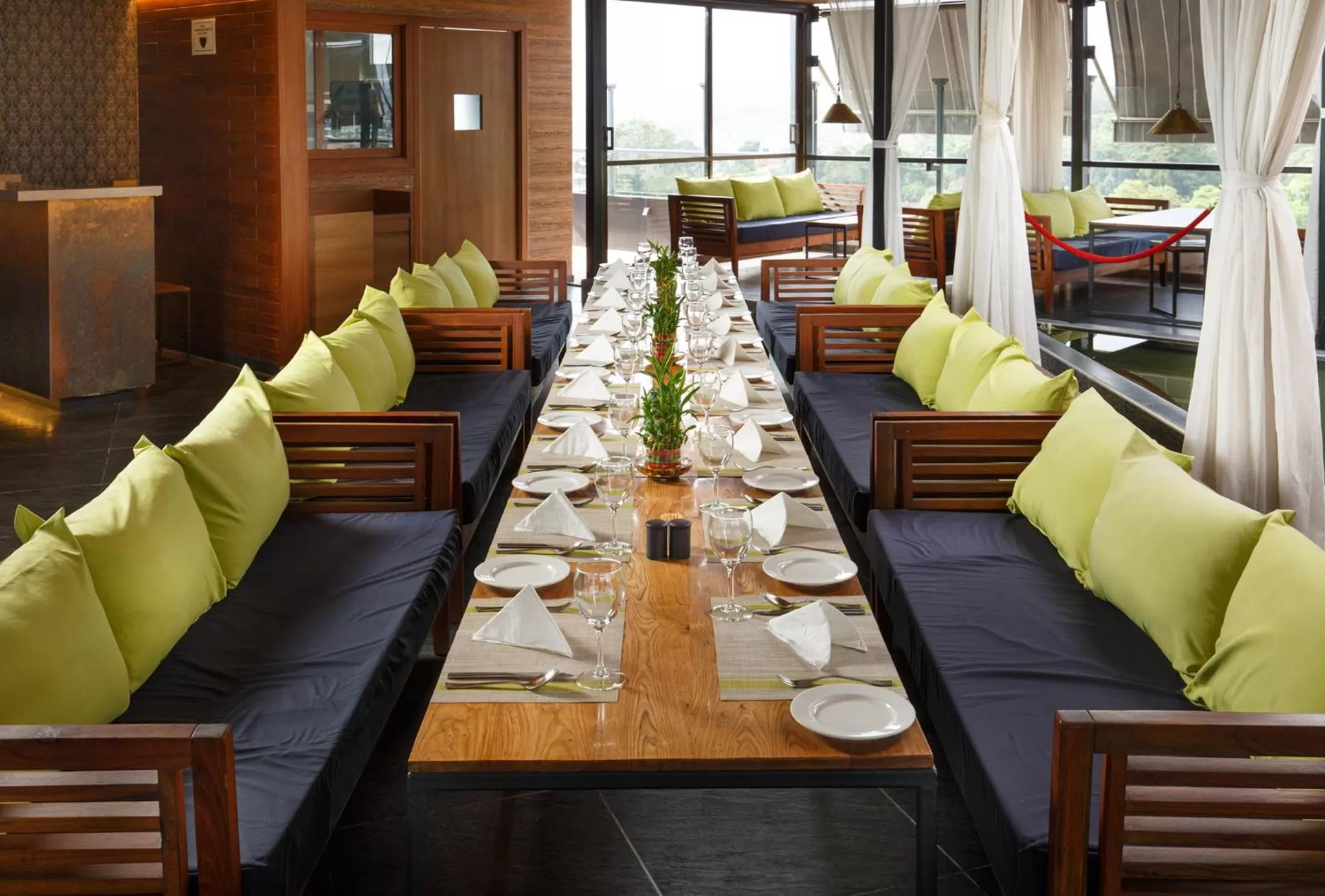 Restaurant/places to eat in Hotel Ambassador by ACE Hotels