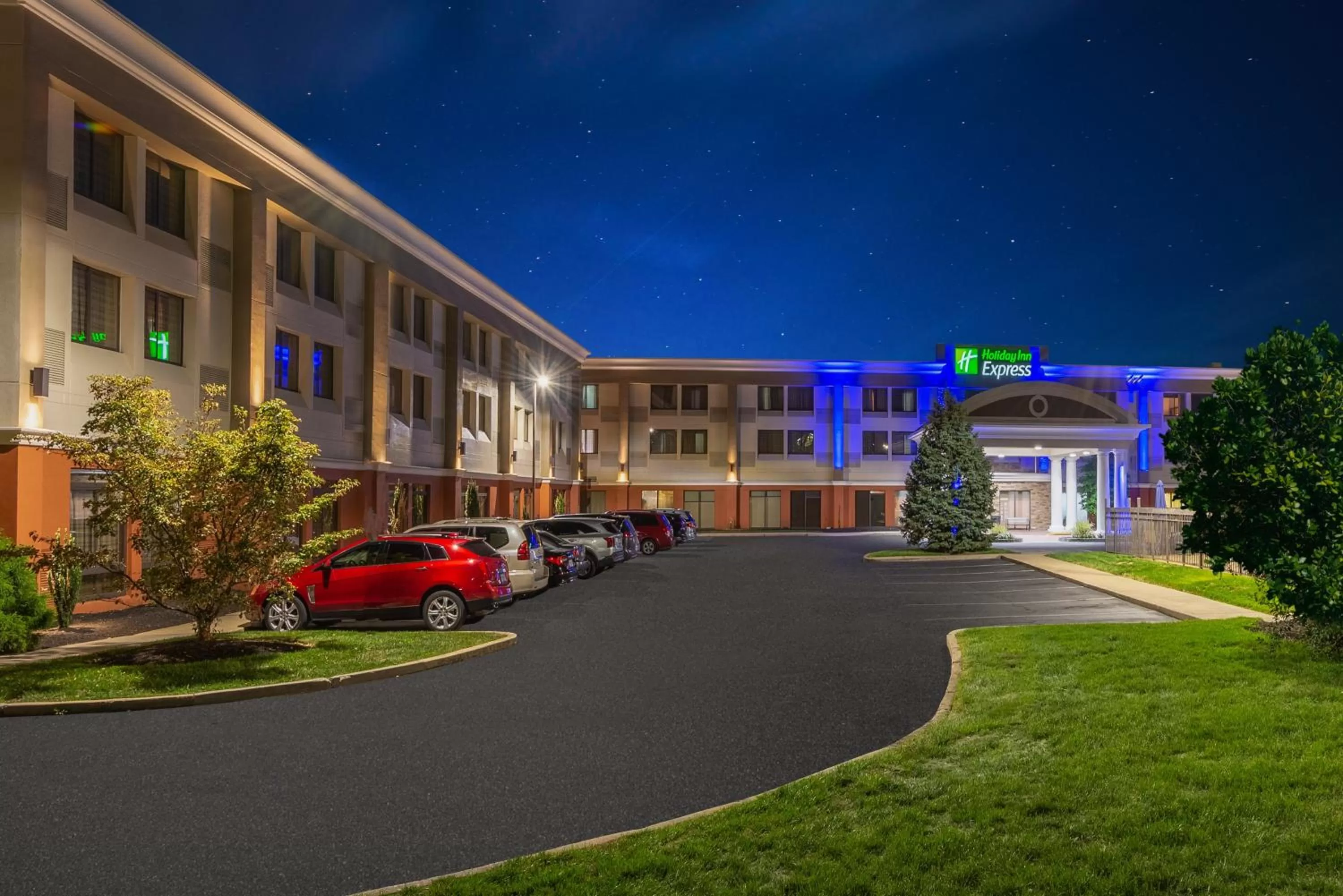 Property building in Holiday Inn Express Philadelphia NE-Bensalem by IHG