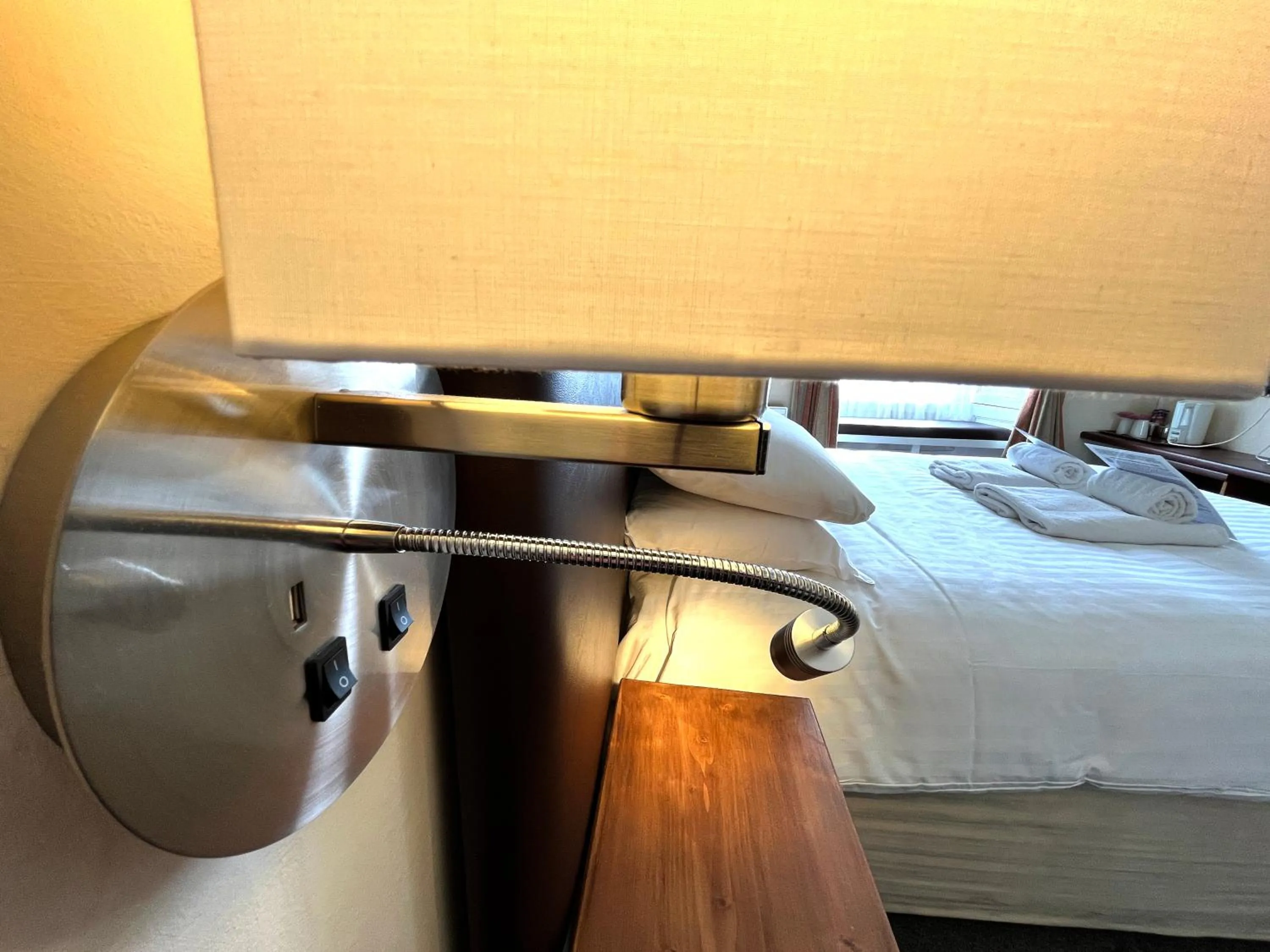 Bedroom, Bed in Buccleuch Arms Hotel