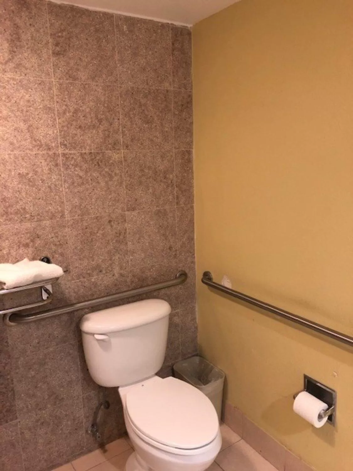 Bathroom in Americas Best Value Inn Pasadena