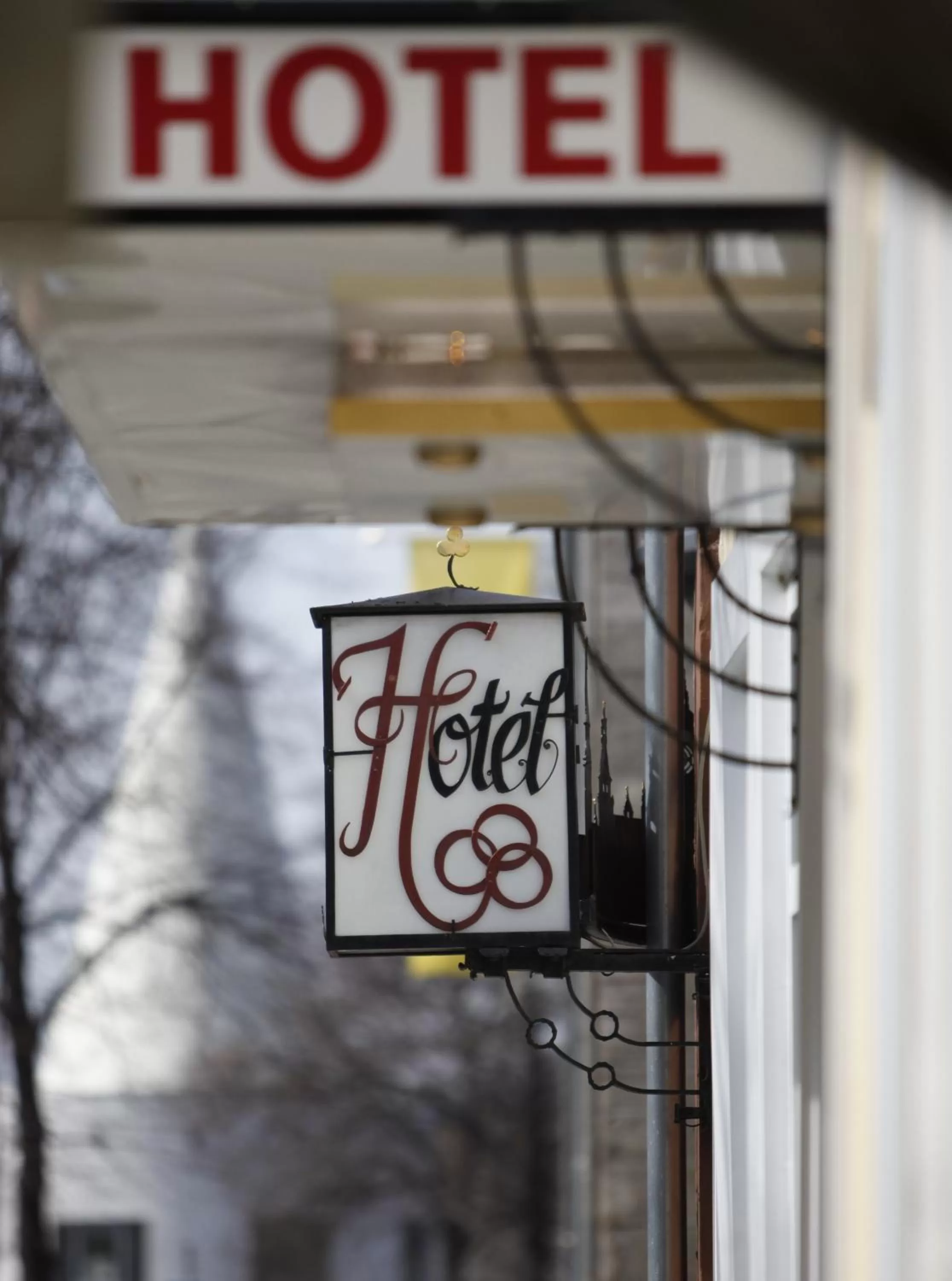 Property logo or sign in Hotel Stadt Hannover