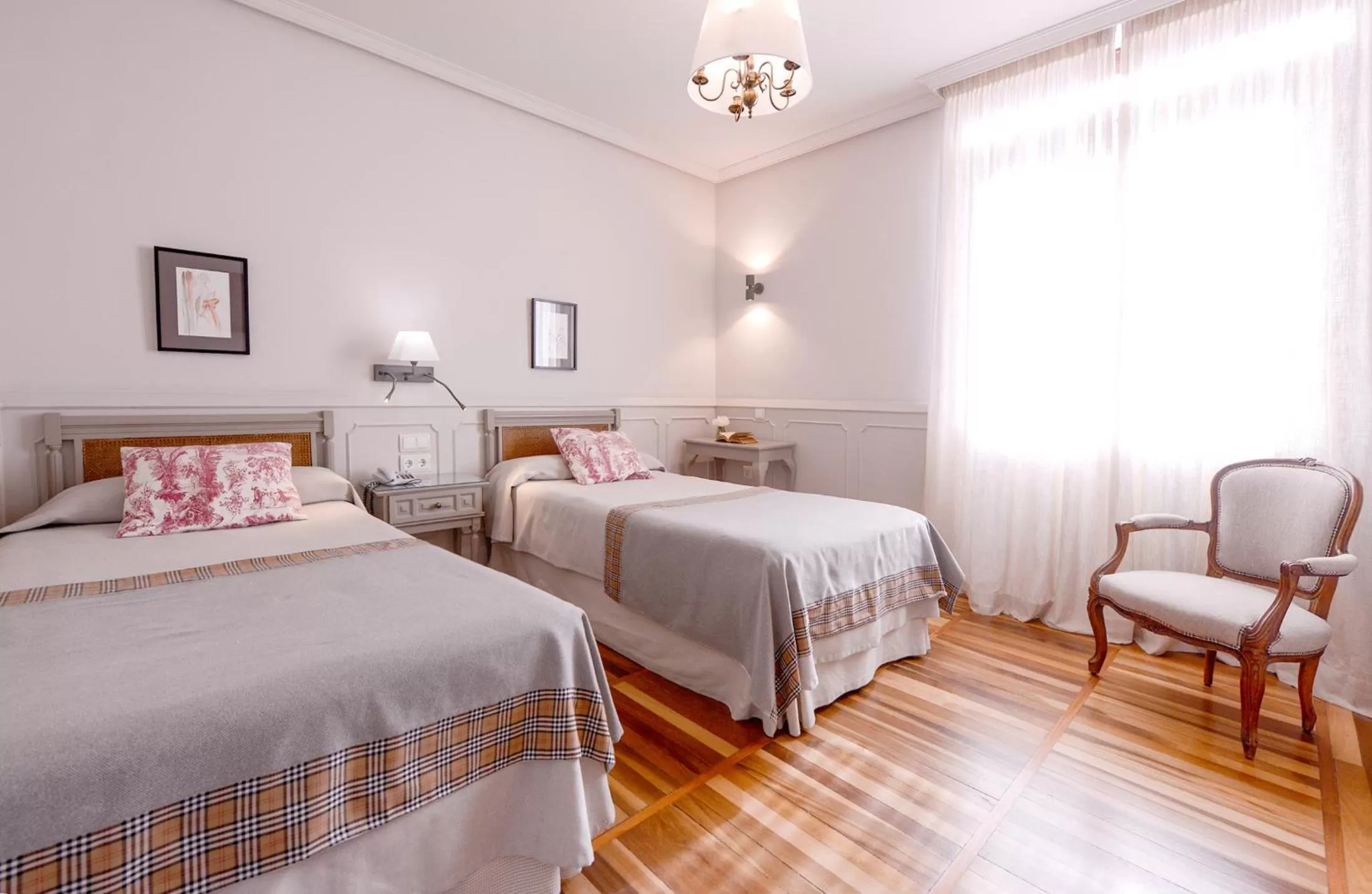 Bed in Hotel Alcazar Irun