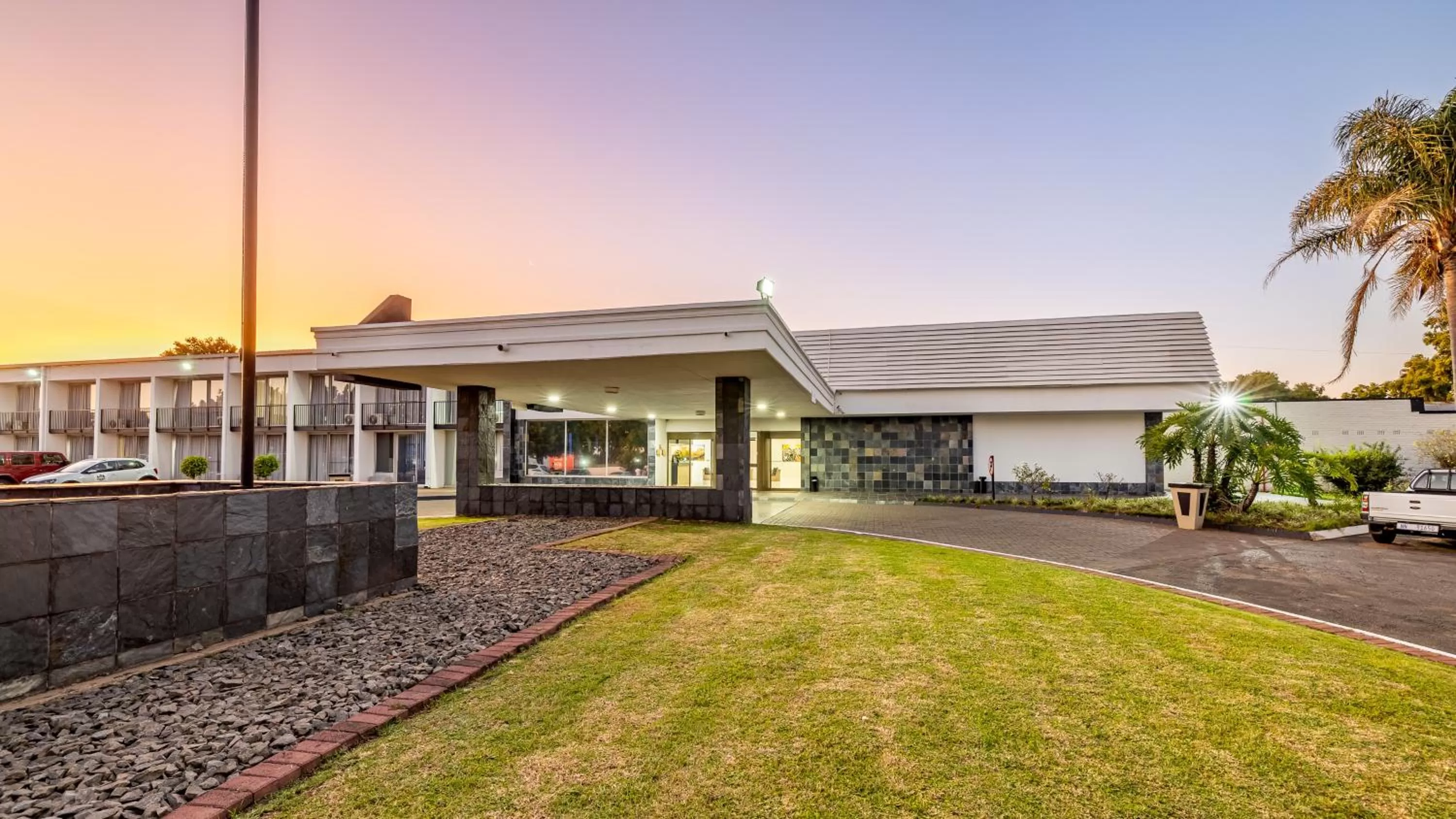 Property building in African Sky Newcastle Inn