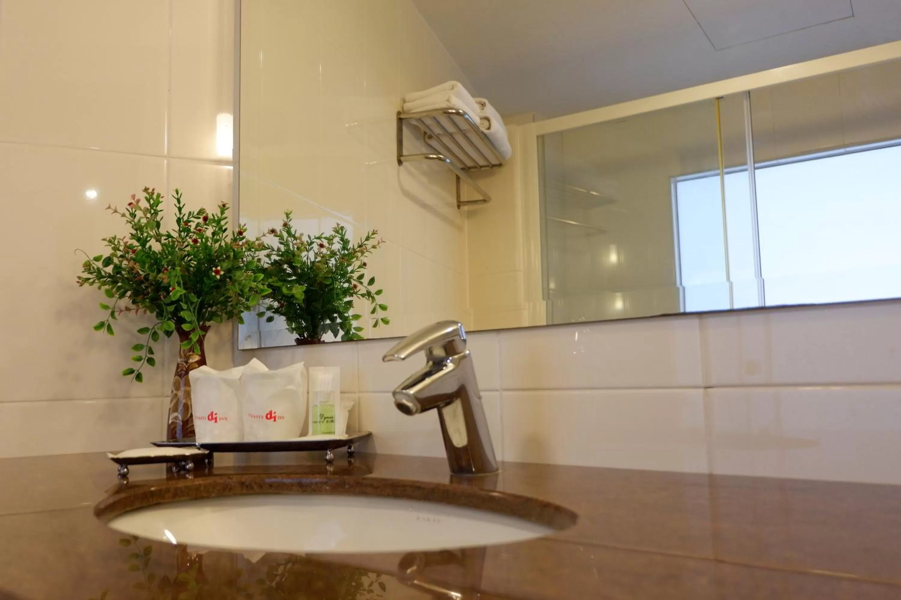 Bathroom in Dynasty Inn