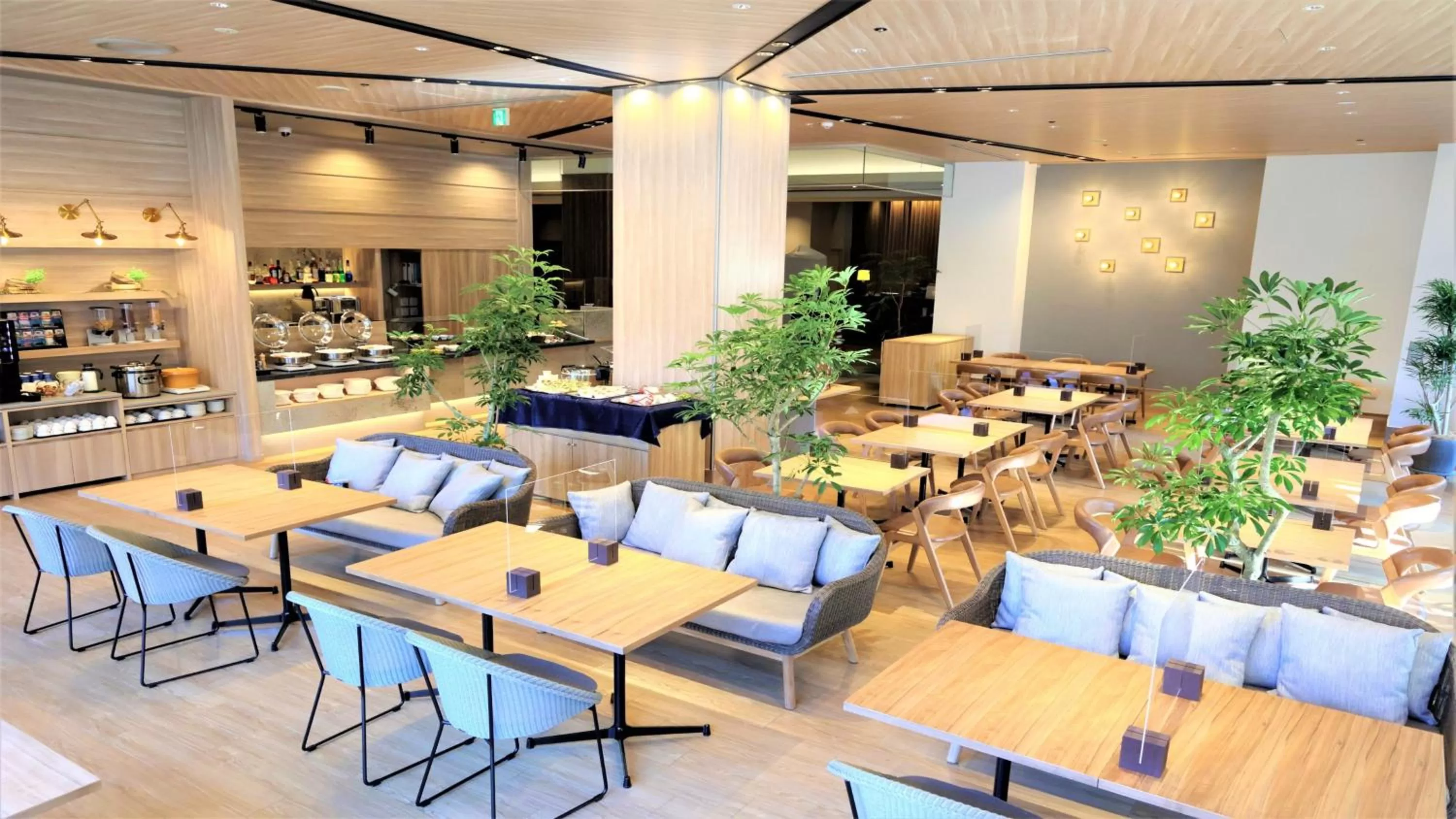 Restaurant/places to eat in ANA Holiday Inn Sendai by IHG