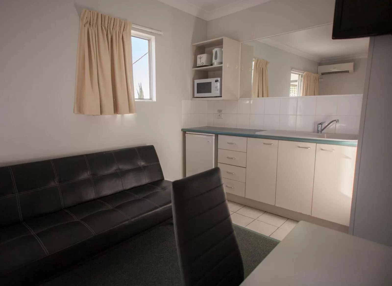 Twin Room in Herston Place Motel