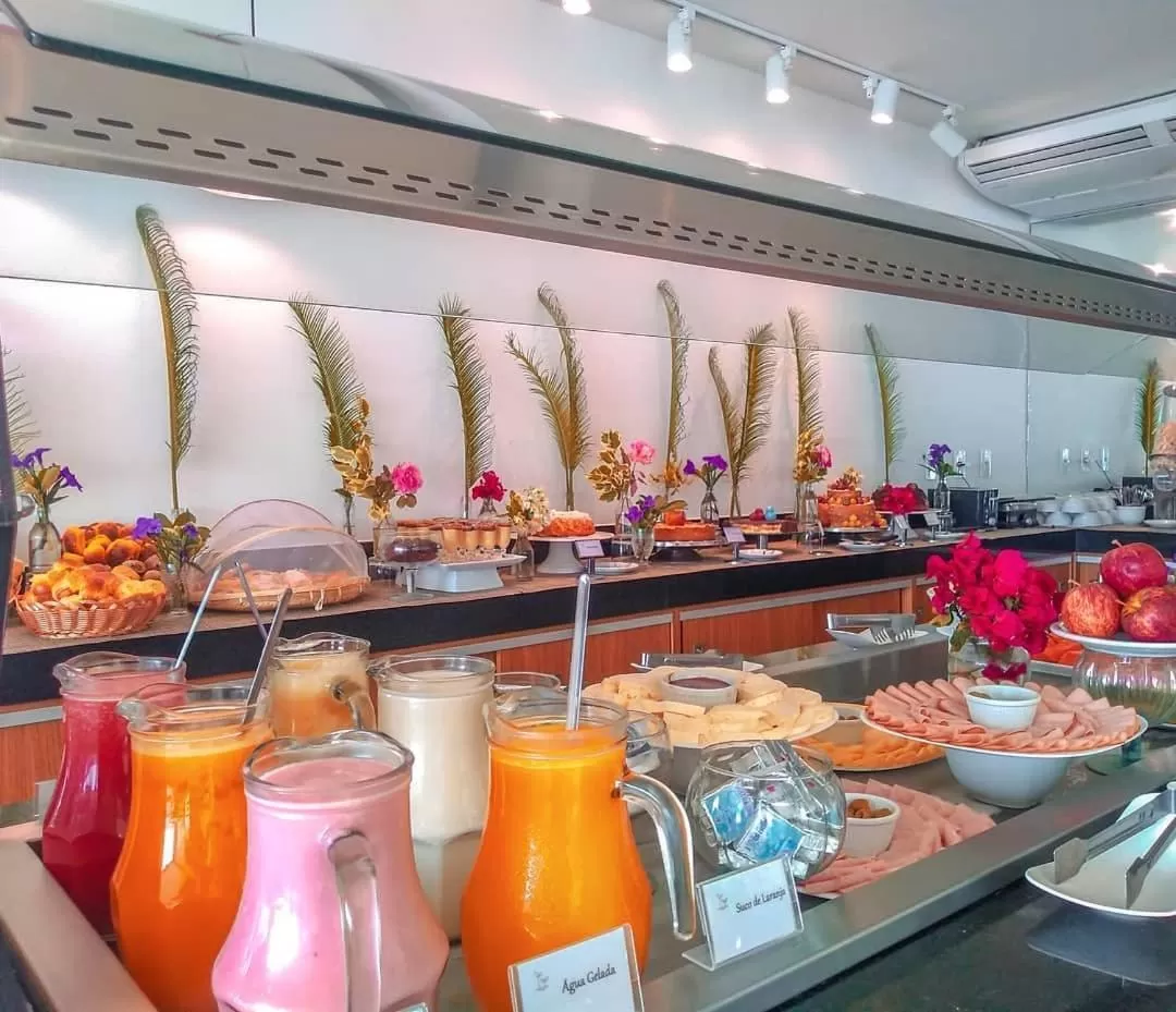 Buffet breakfast in Paradiso Peró Praia Hotel