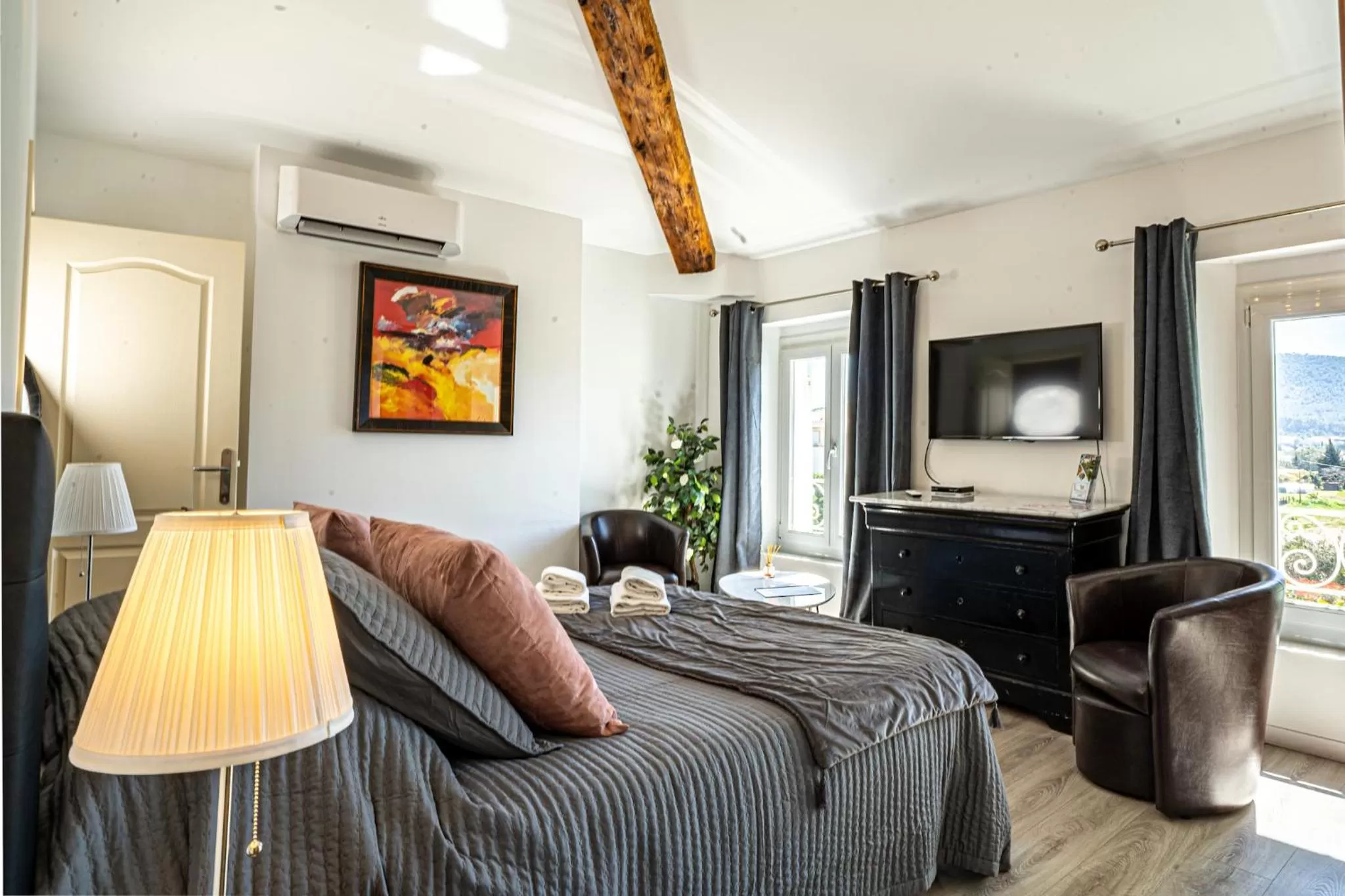 Property building, Bed in Domaine de l'Aufrene