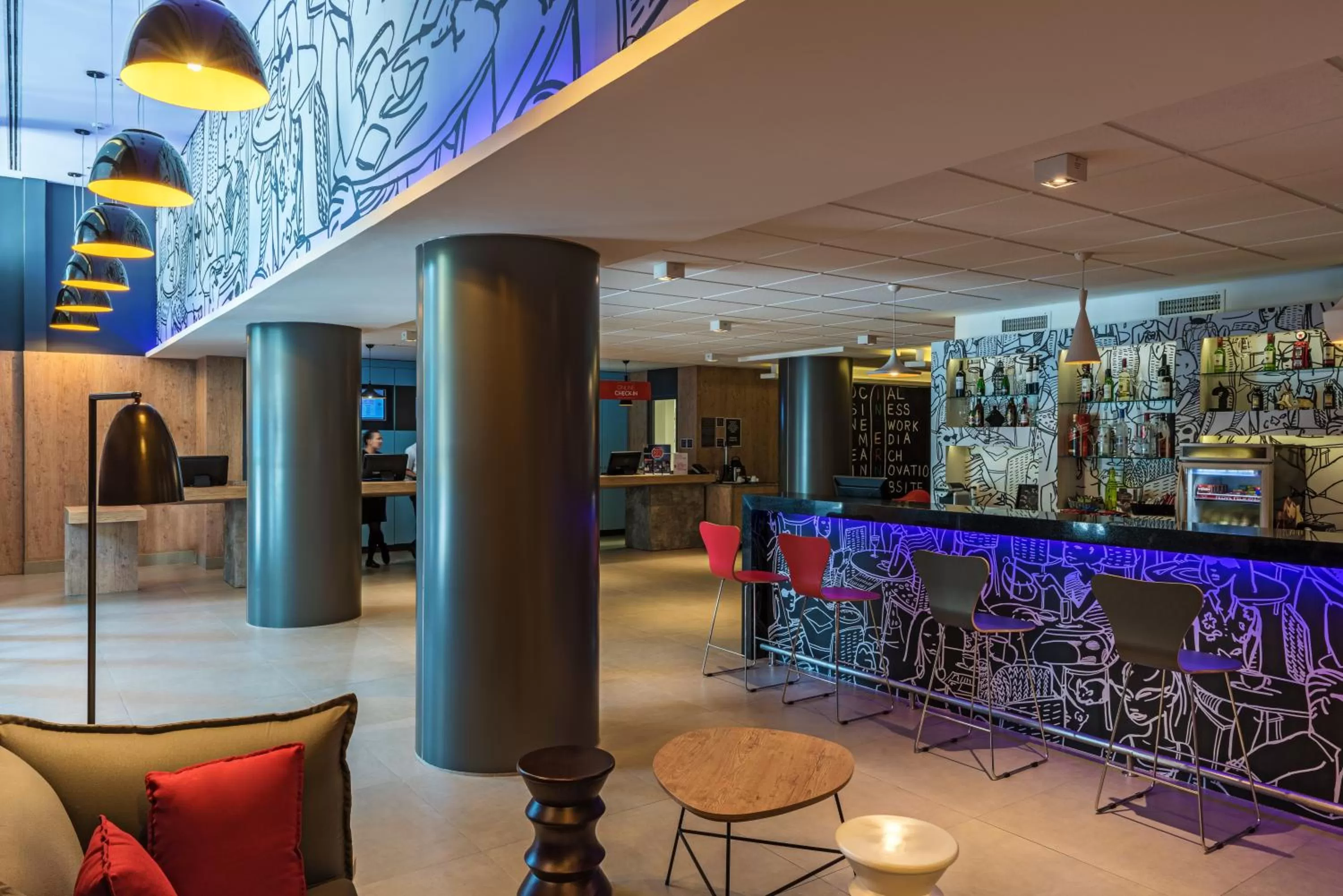 Lounge or bar in ibis Santos Valongo