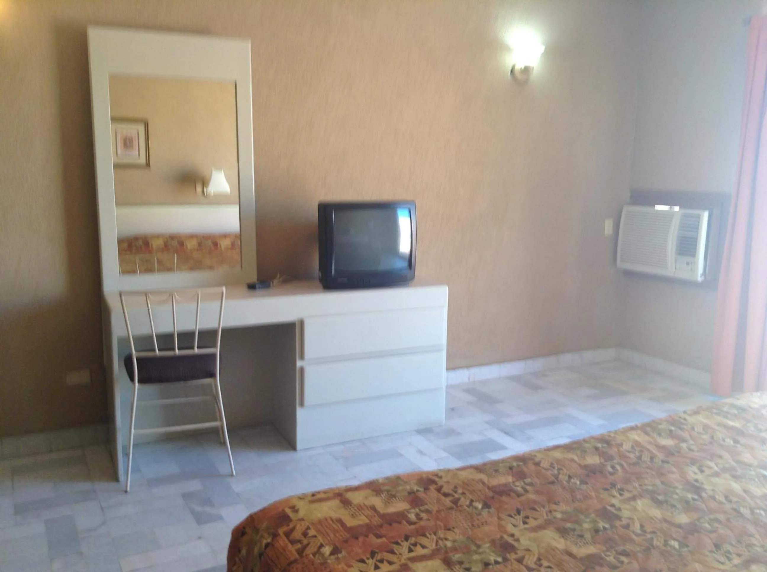 Decorative detail, Bed in Los Jitos Hotel & Suites