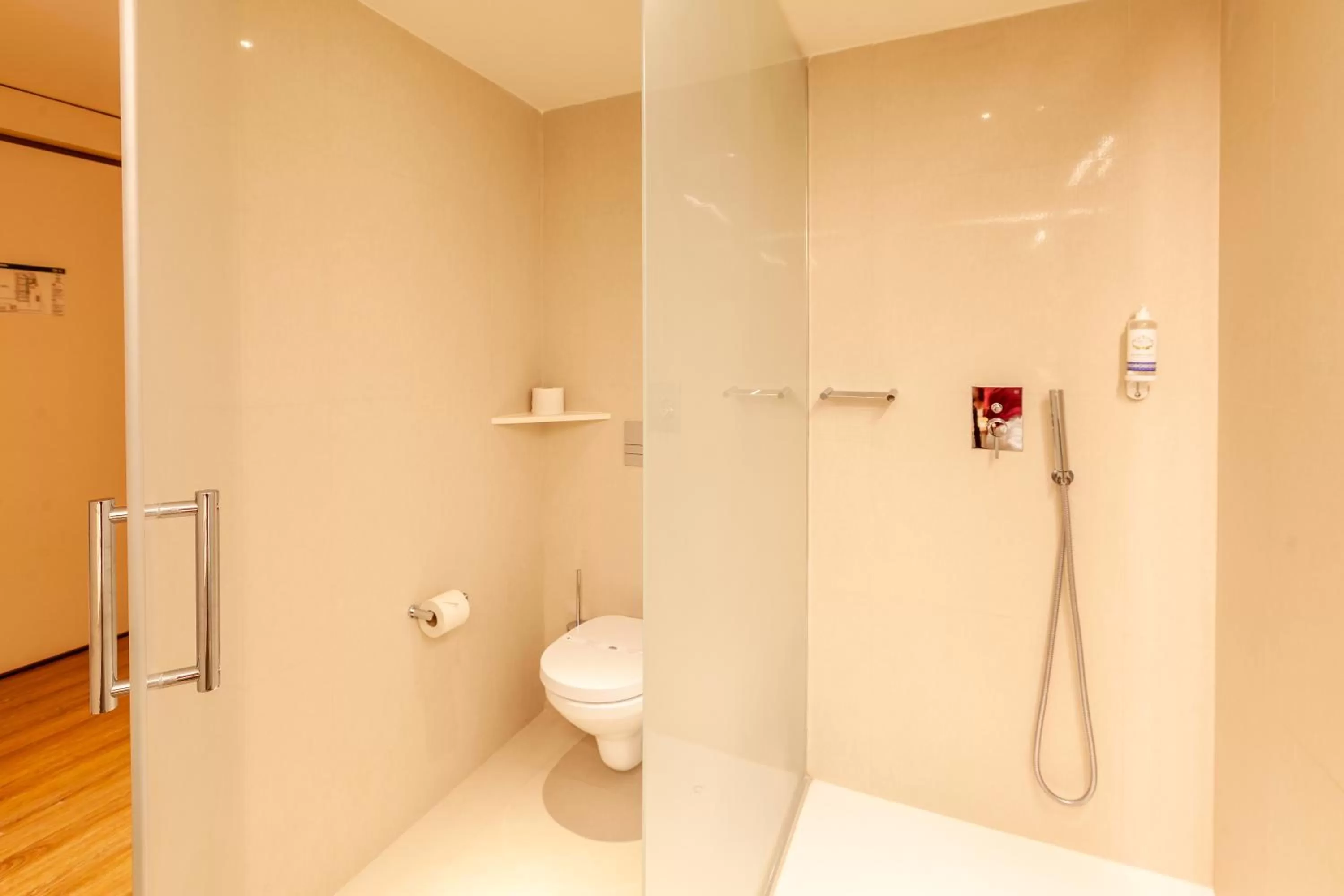 Toilet in Sea Porto Hotel