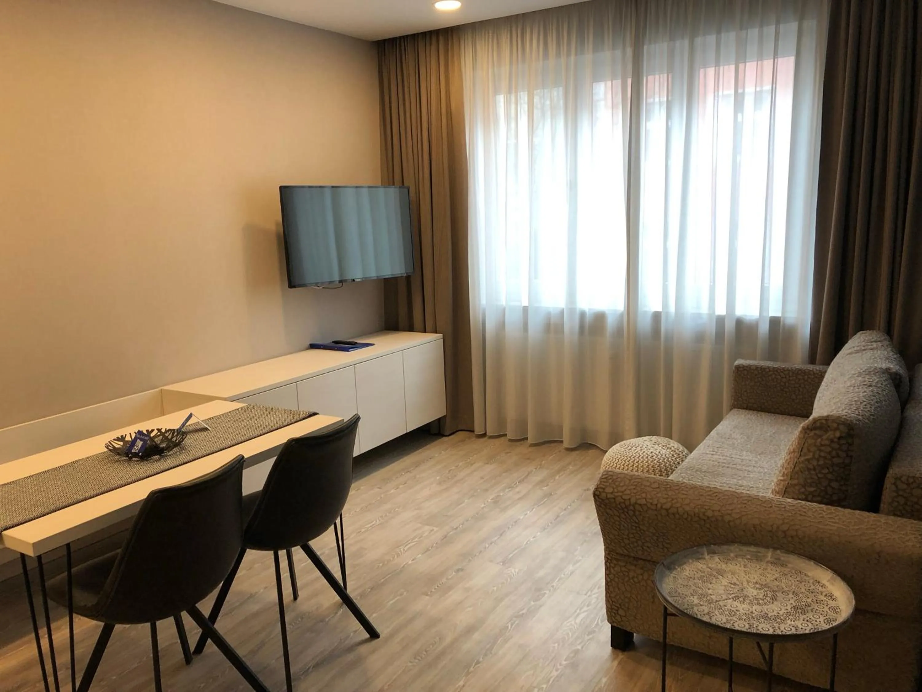 Communal lounge/ TV room in Belle Blue Zentrum