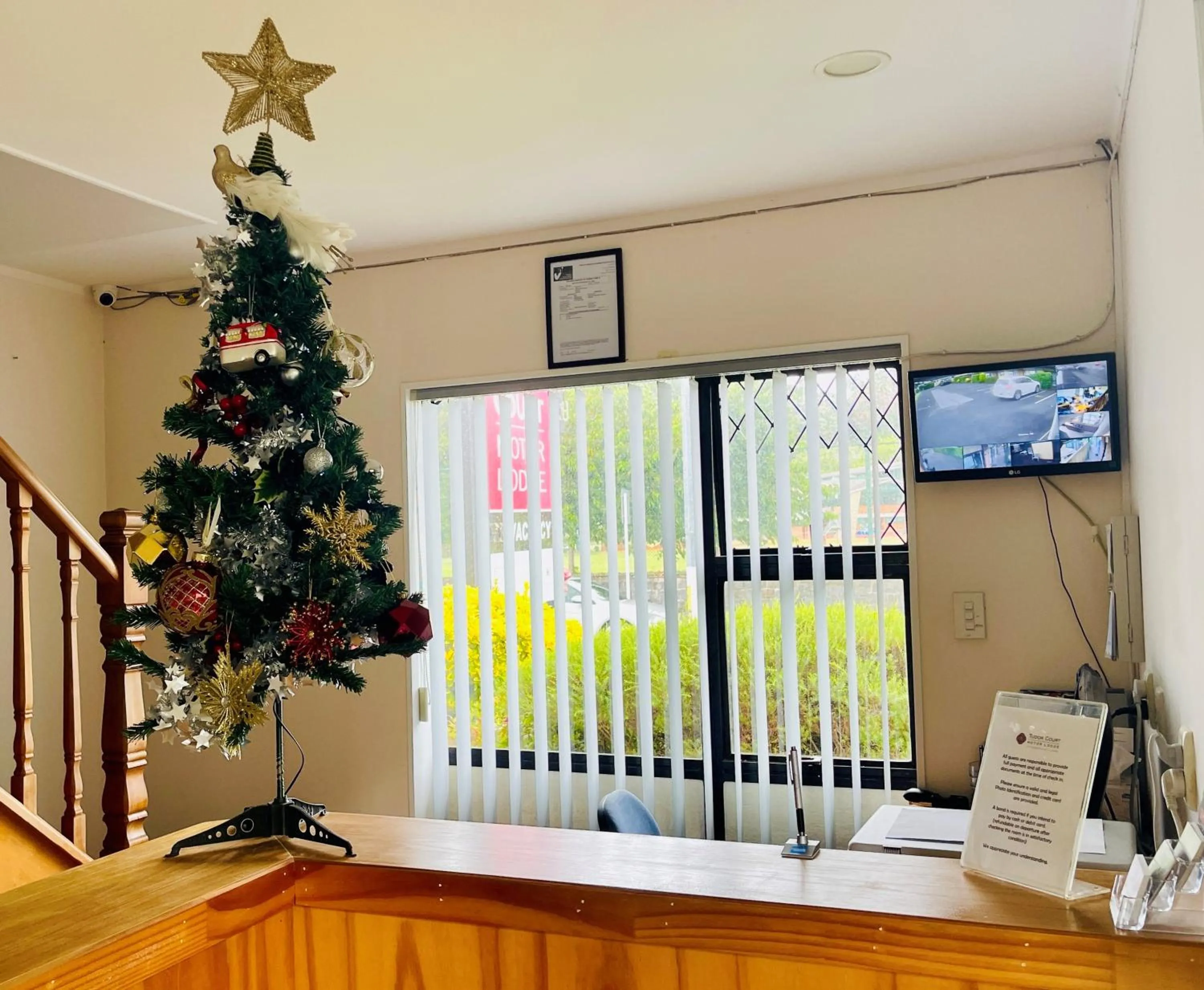 Tudor Court Motor Lodge