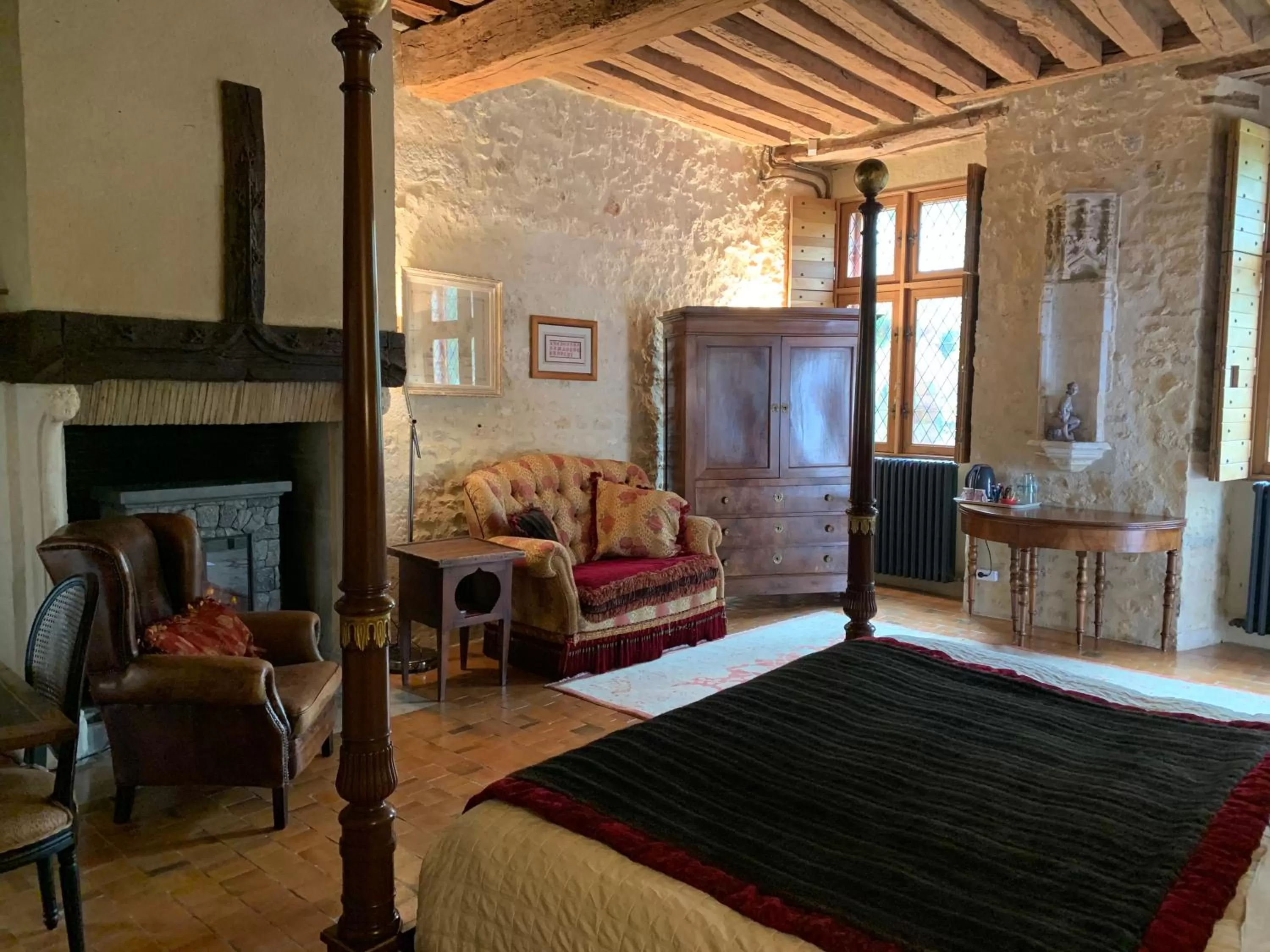 Family Suite with Patio in Demeure des Vieux Bains