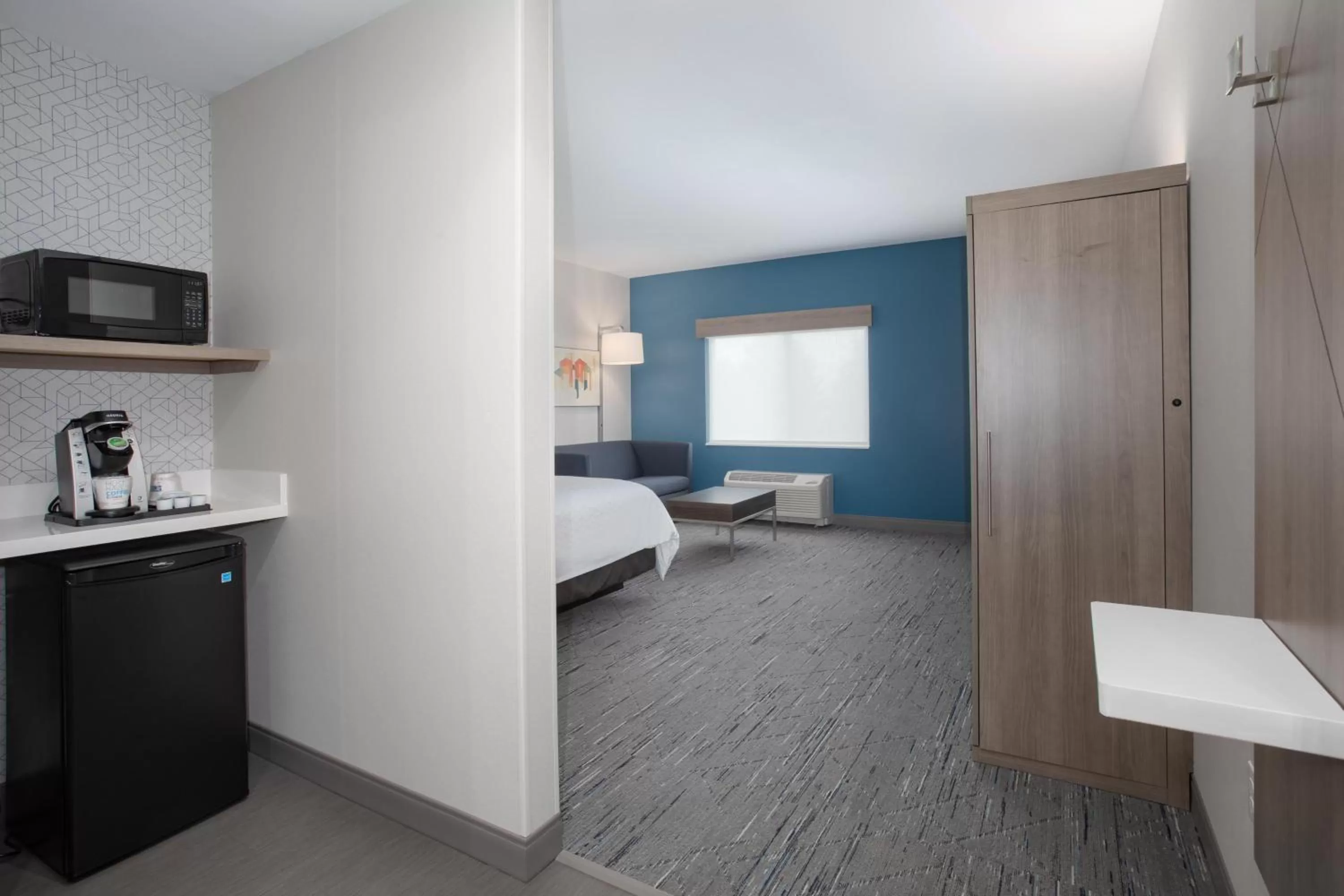Bedroom, Bed in Holiday Inn Express Hotel & Suites Idaho Falls by IHG