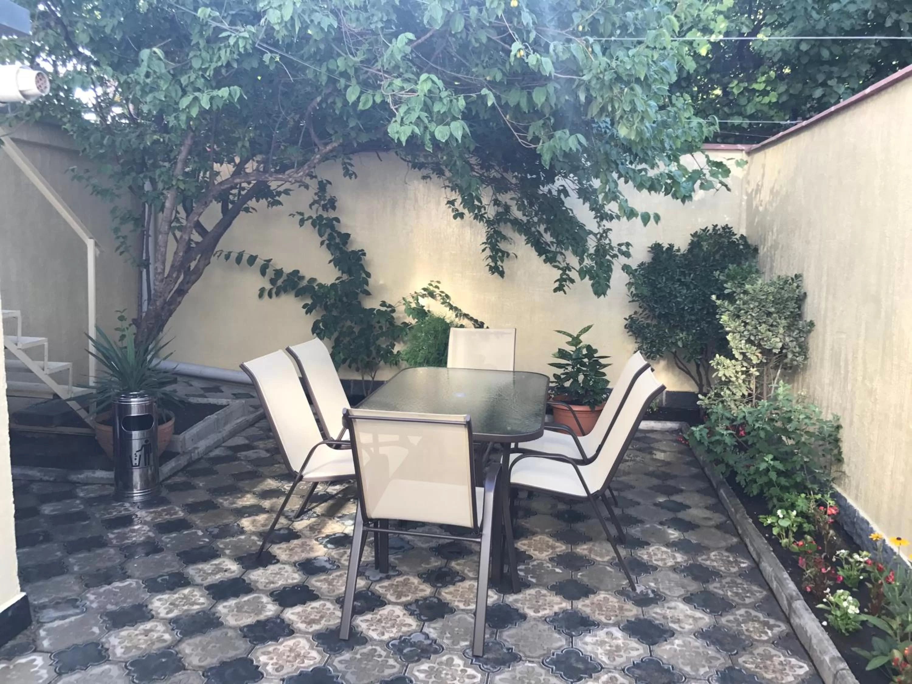 Garden in Paradise Hotel