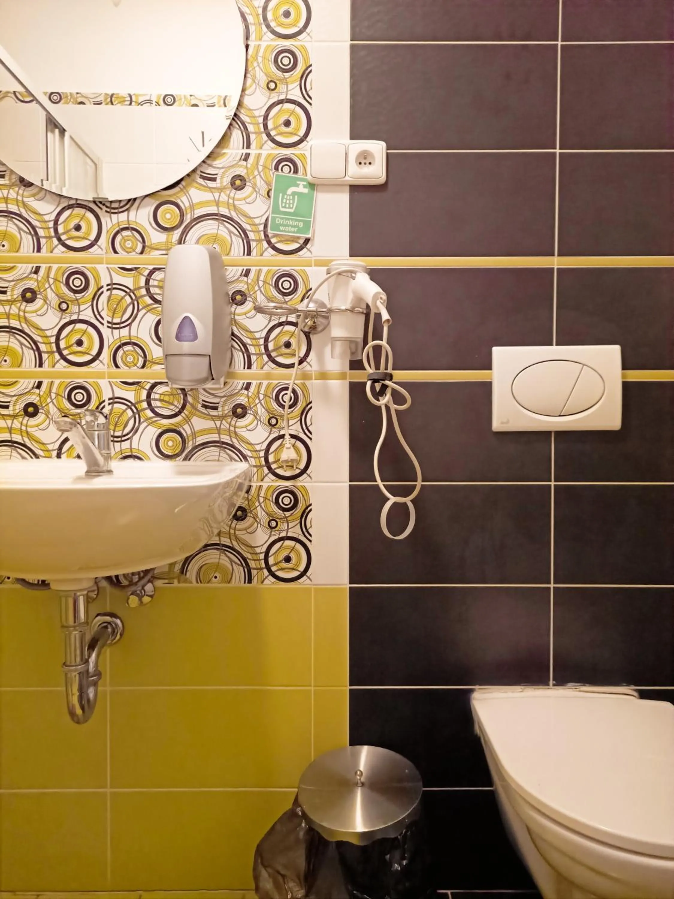 Charles Bridge Hostel & Apartments