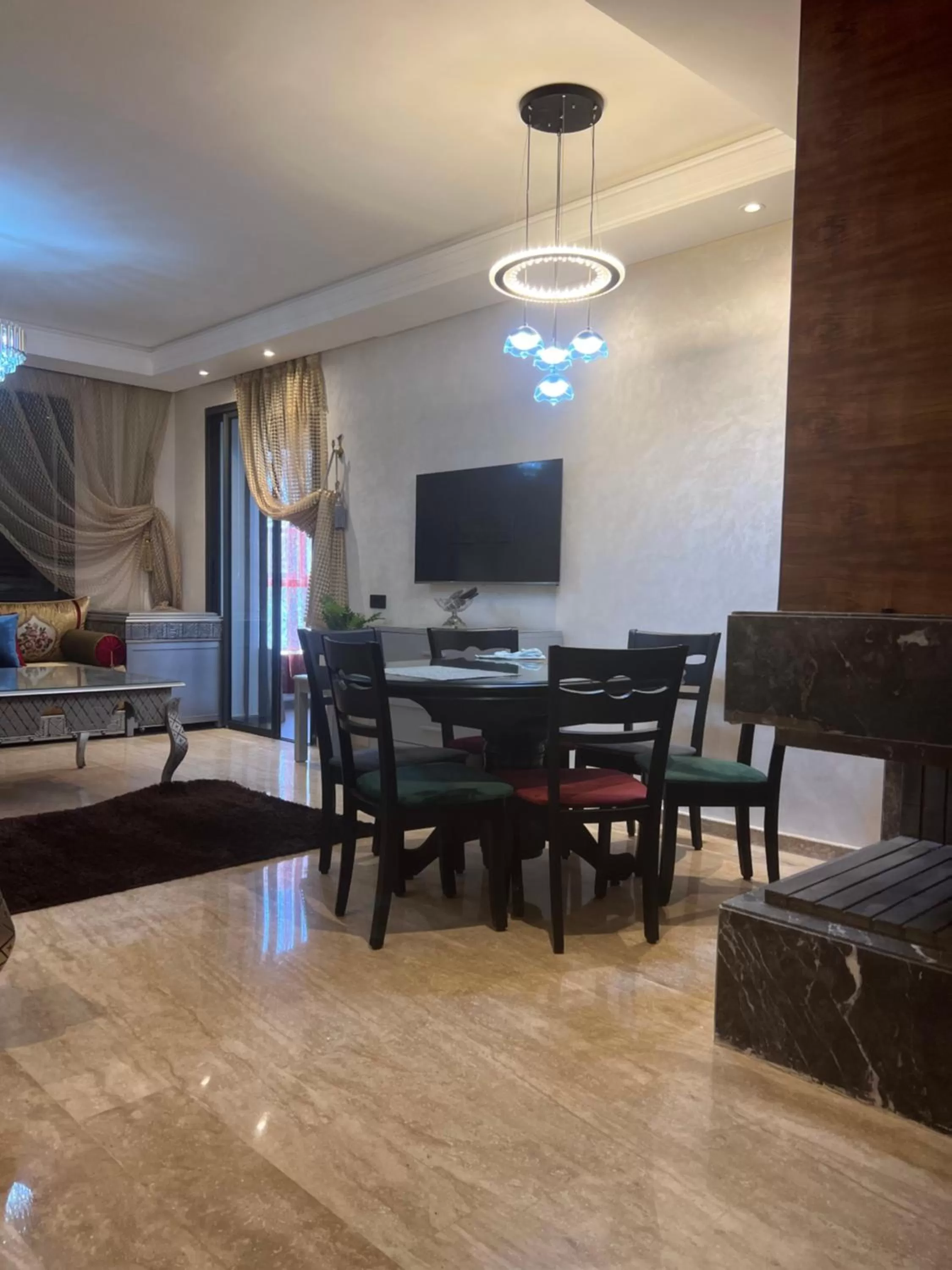 TV and multimedia in Luxury apartment 2