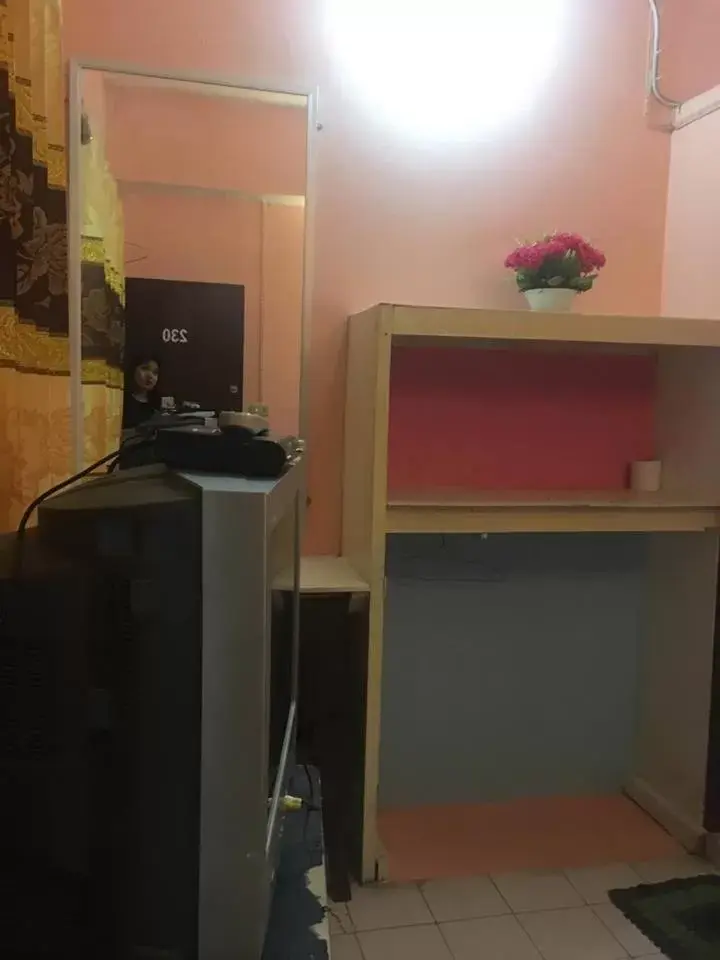 Deluxe Double Room in Adchara Mansion Deluxe Double Room in Adchara Mansion