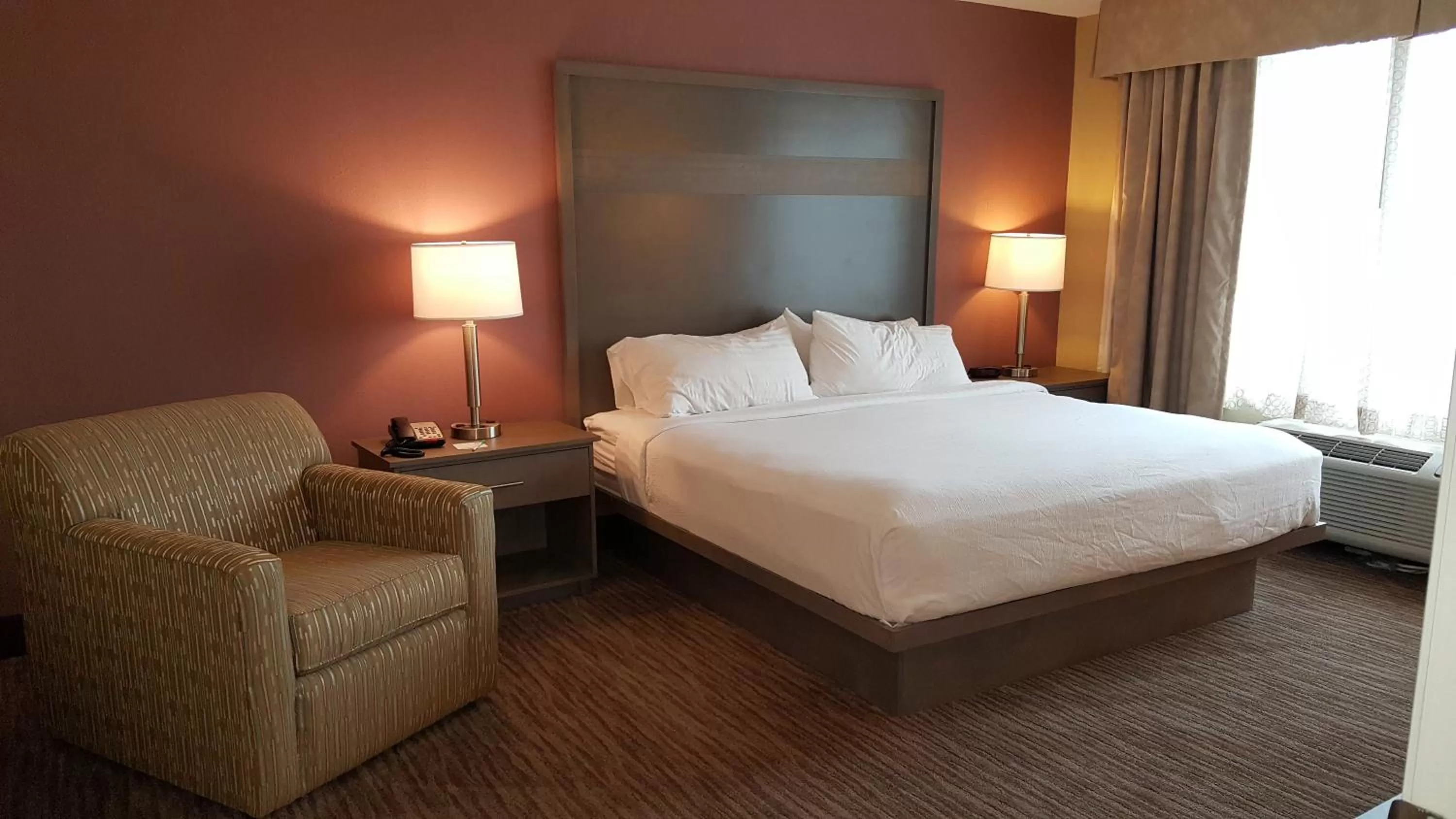 Photo of the whole room, Bed in Holiday Inn Santee by IHG