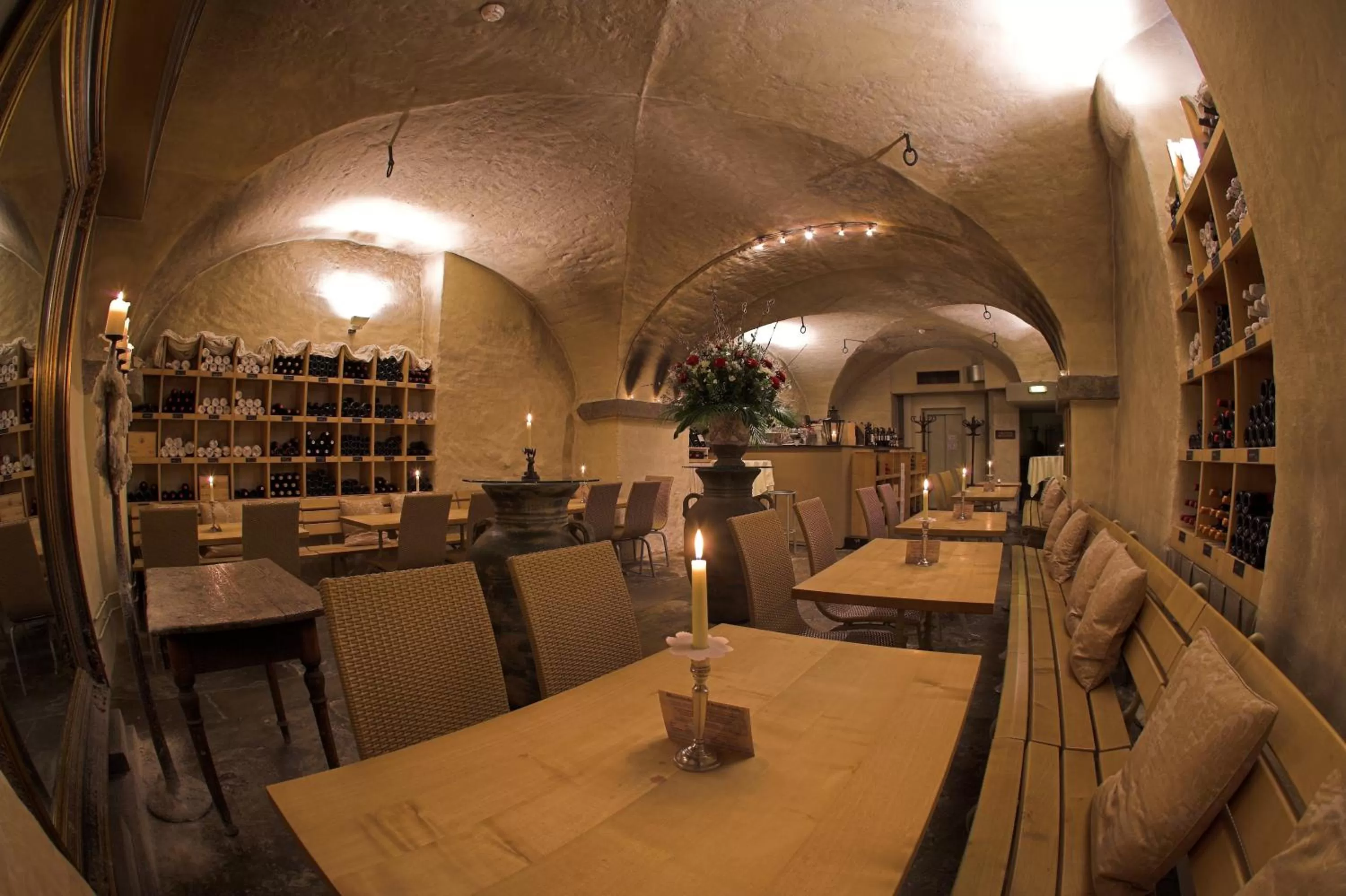 Restaurant/places to eat in Hotel Hirschen