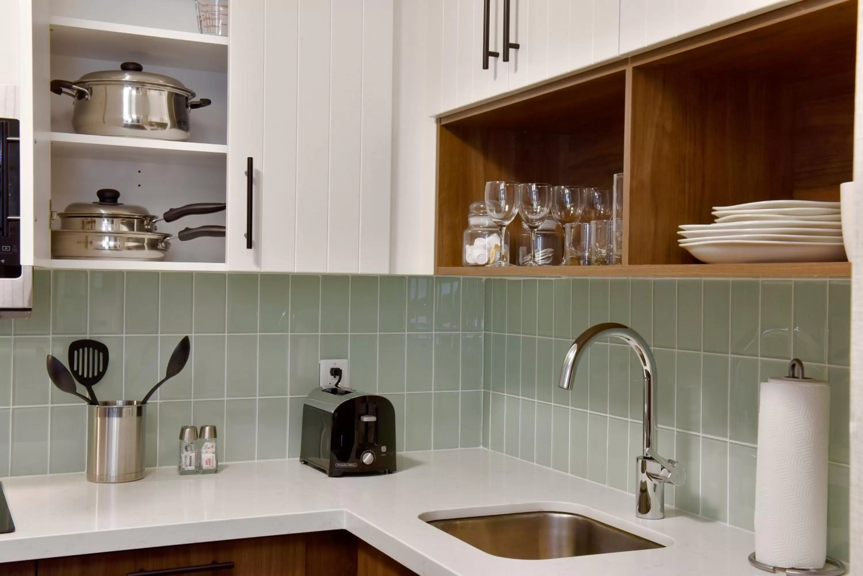 Photo of the whole room in Staybridge Suites - Waterloo - St. Jacobs Area