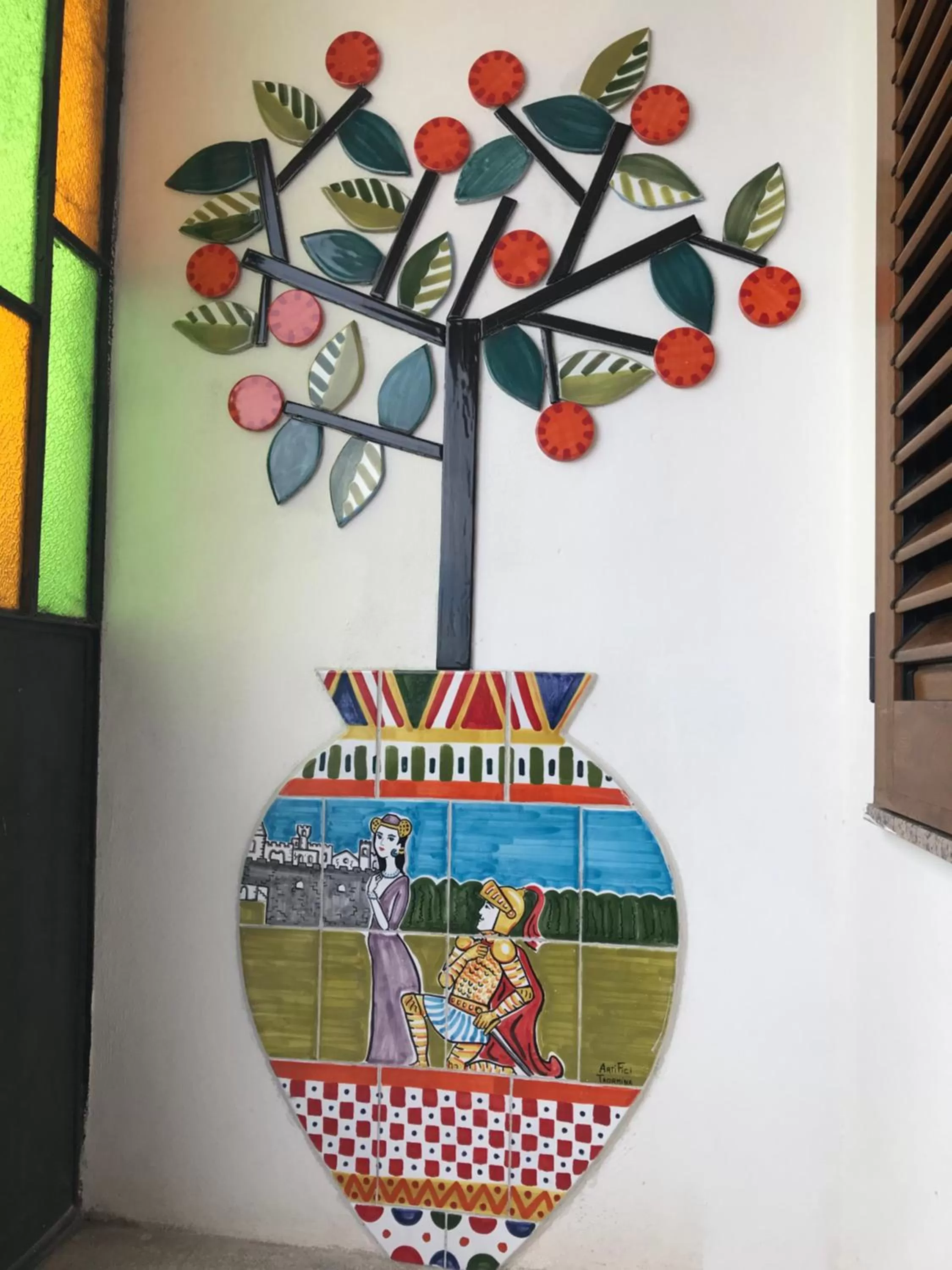 Decorative detail in Villa Greta Hotel Rooms & Suites