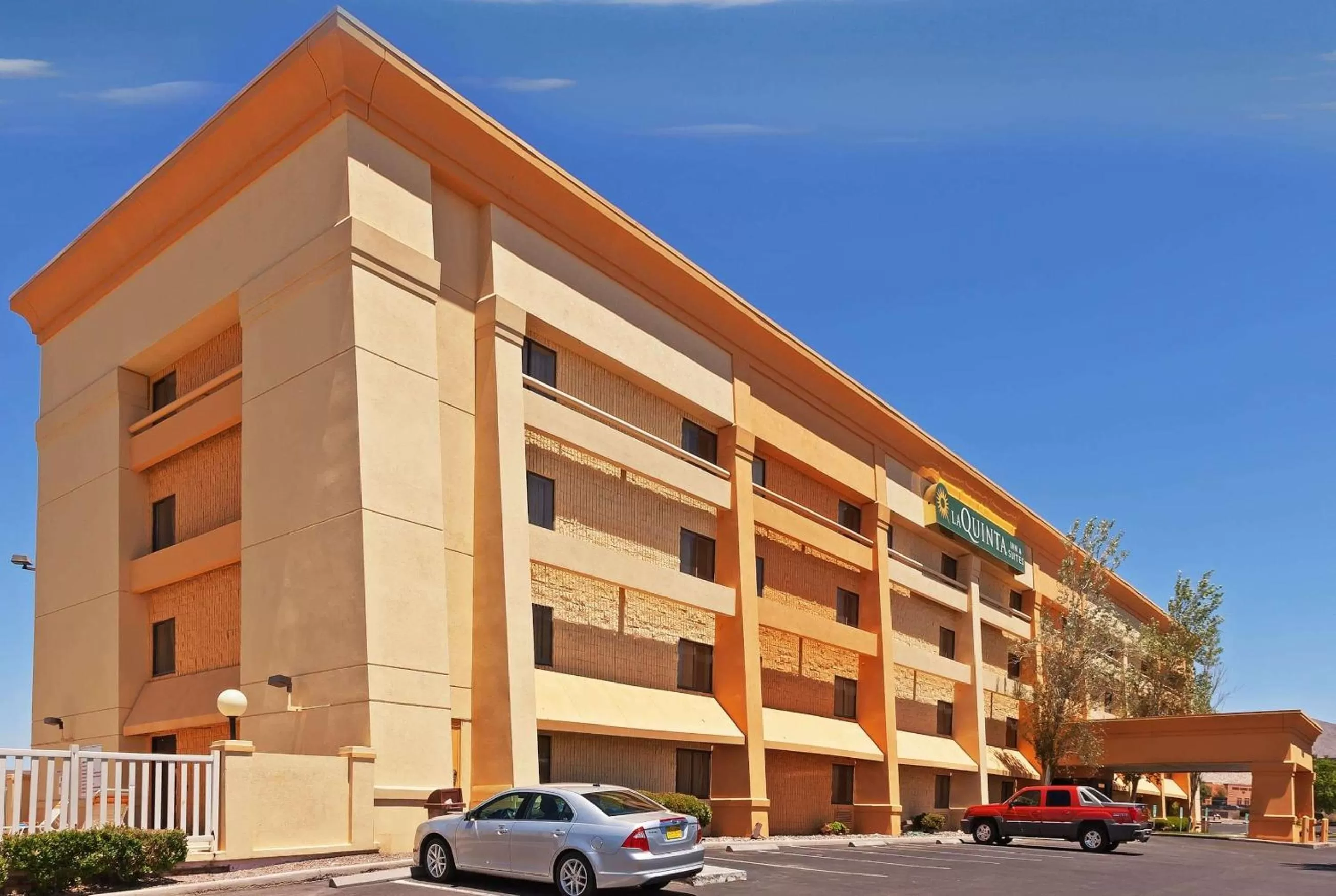 Property building in La Quinta by Wyndham El Paso West Bartlett