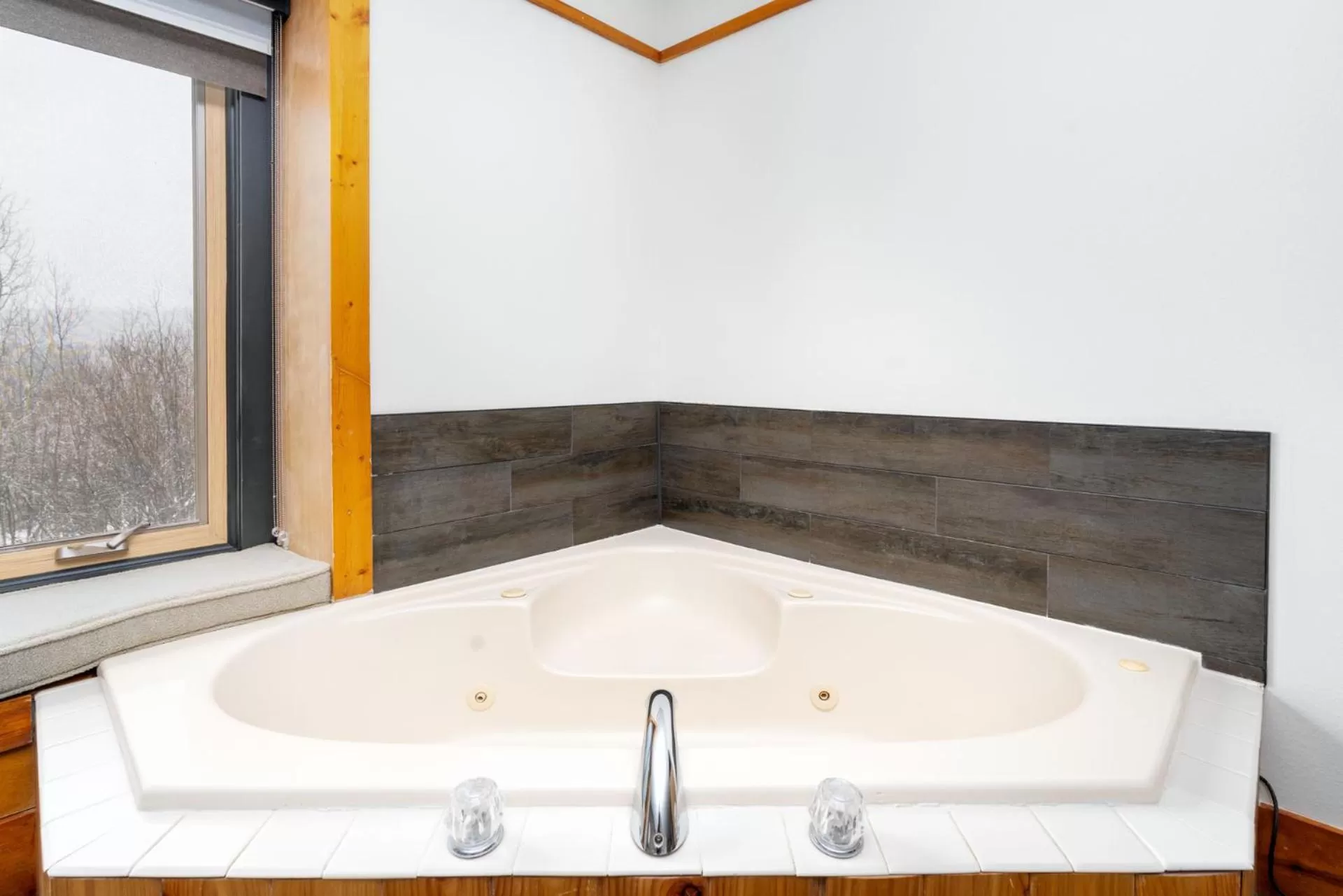 Bath, Bathroom in Caribou Highlands Lodge