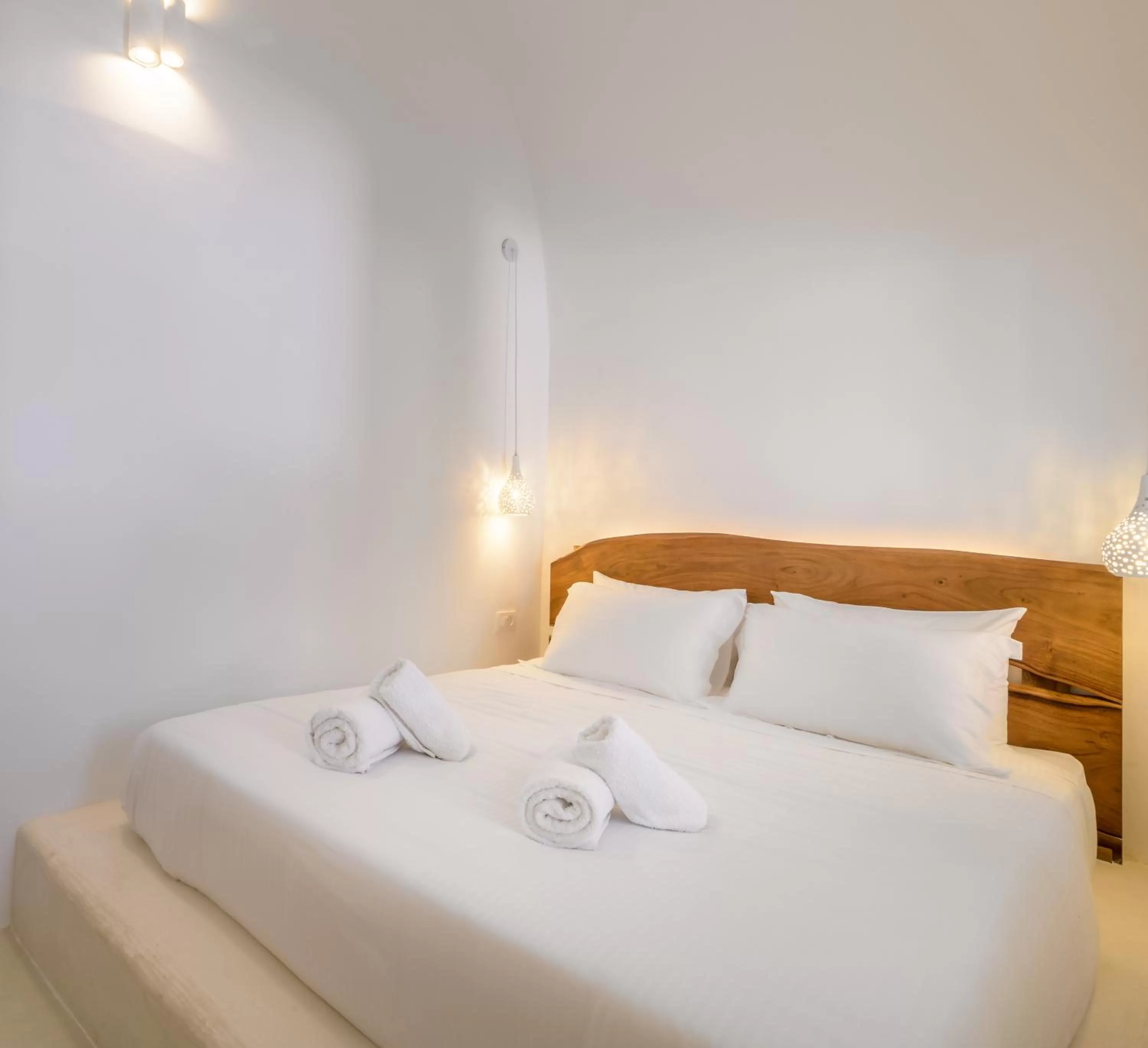 Bedroom, Bed in Anila Suites