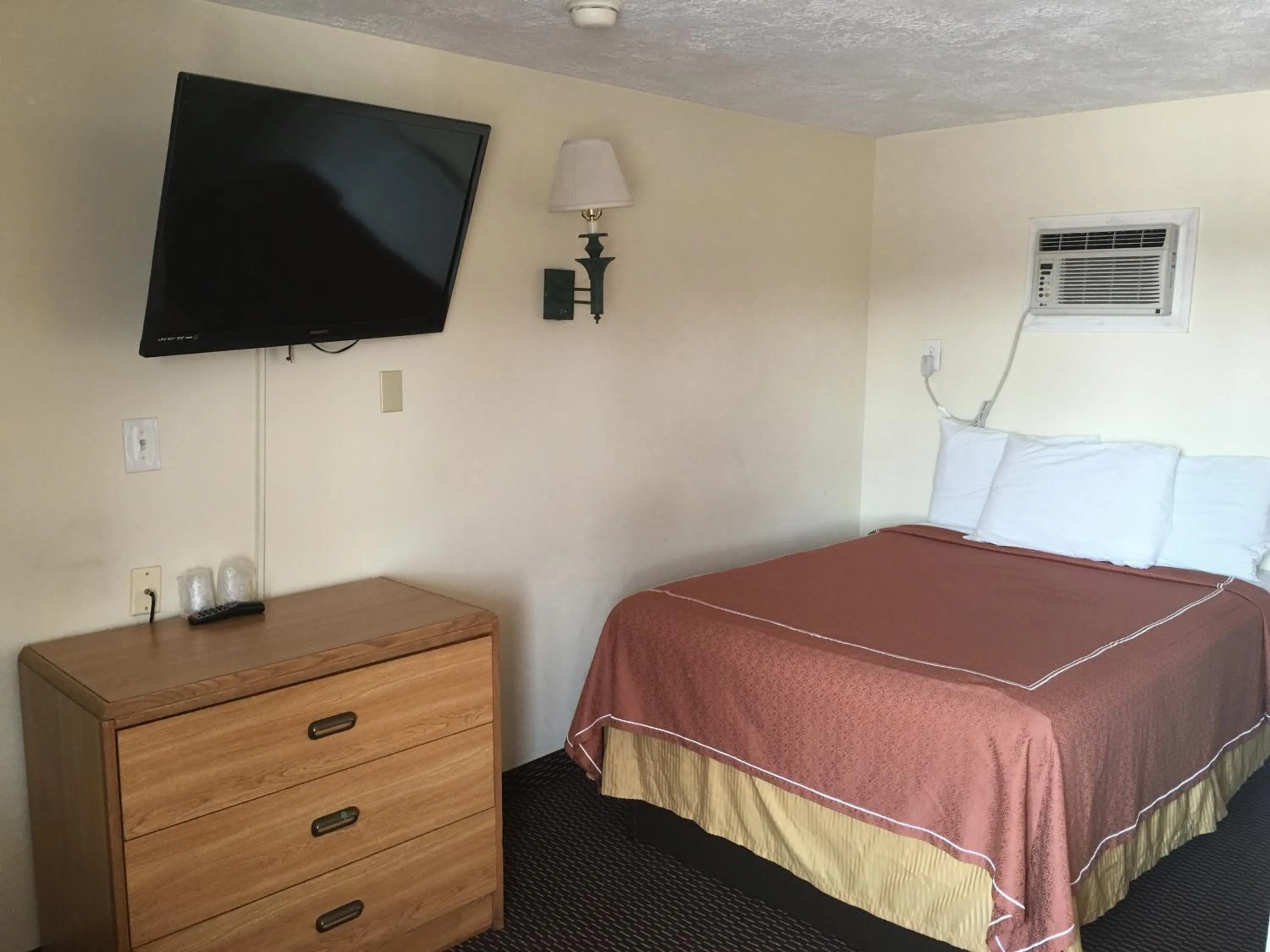 Bedroom in Caravan Motel