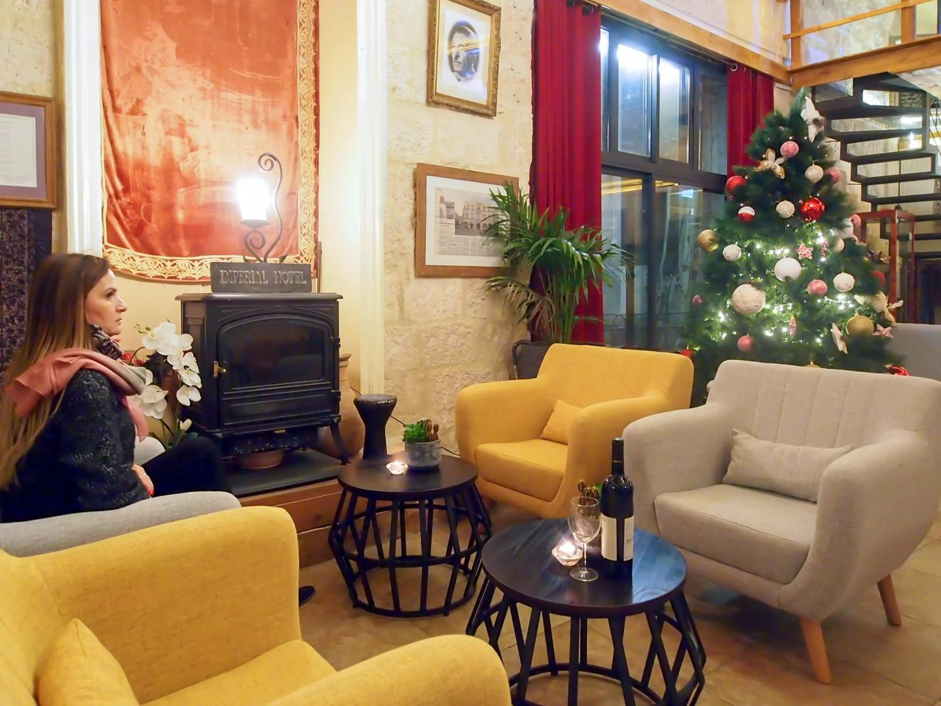 Lobby or reception in New Imperial Hotel