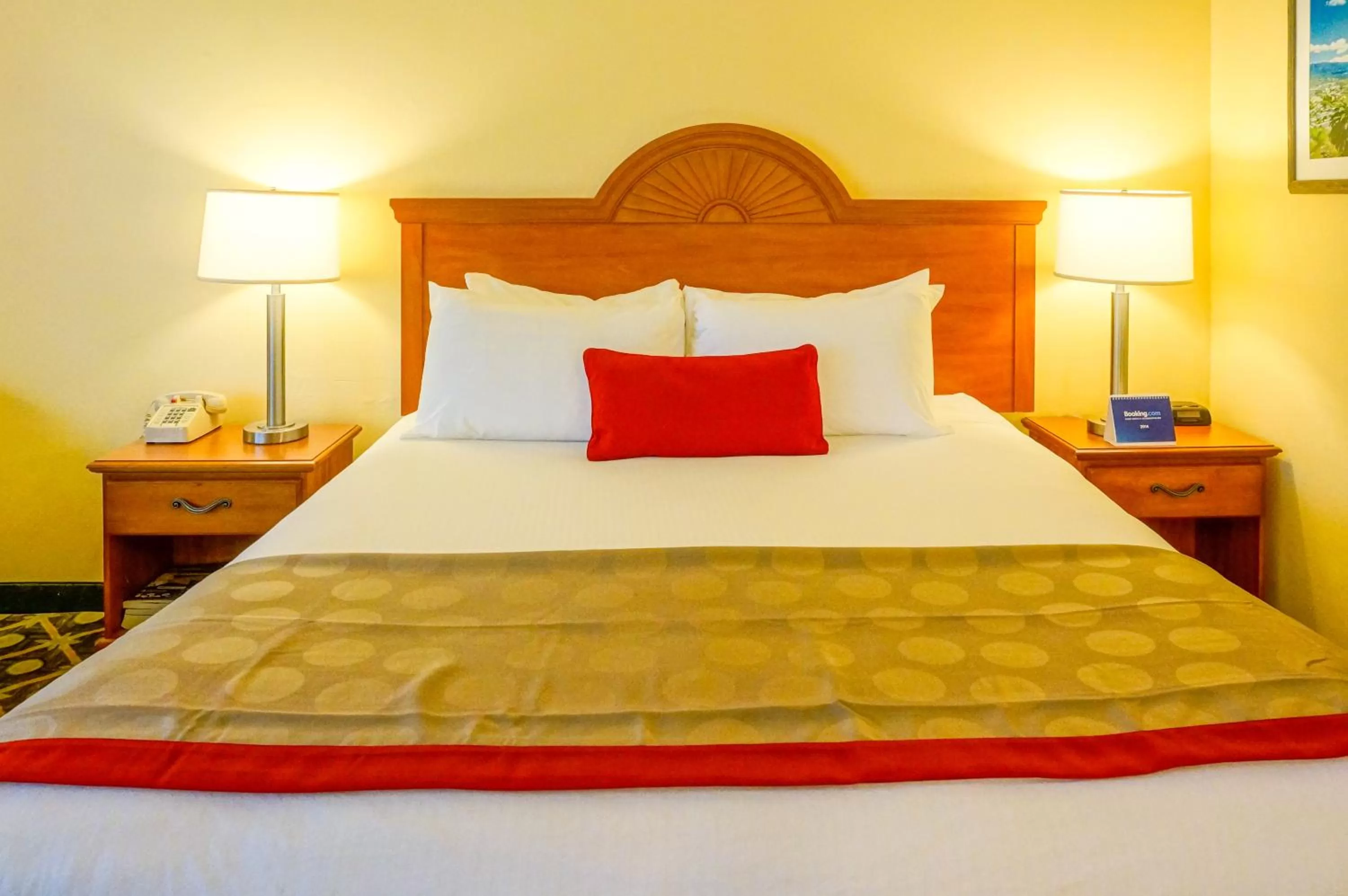 Superior King Room with Garden View - Non-Smoking in Ramada by Wyndham Santa Barbara