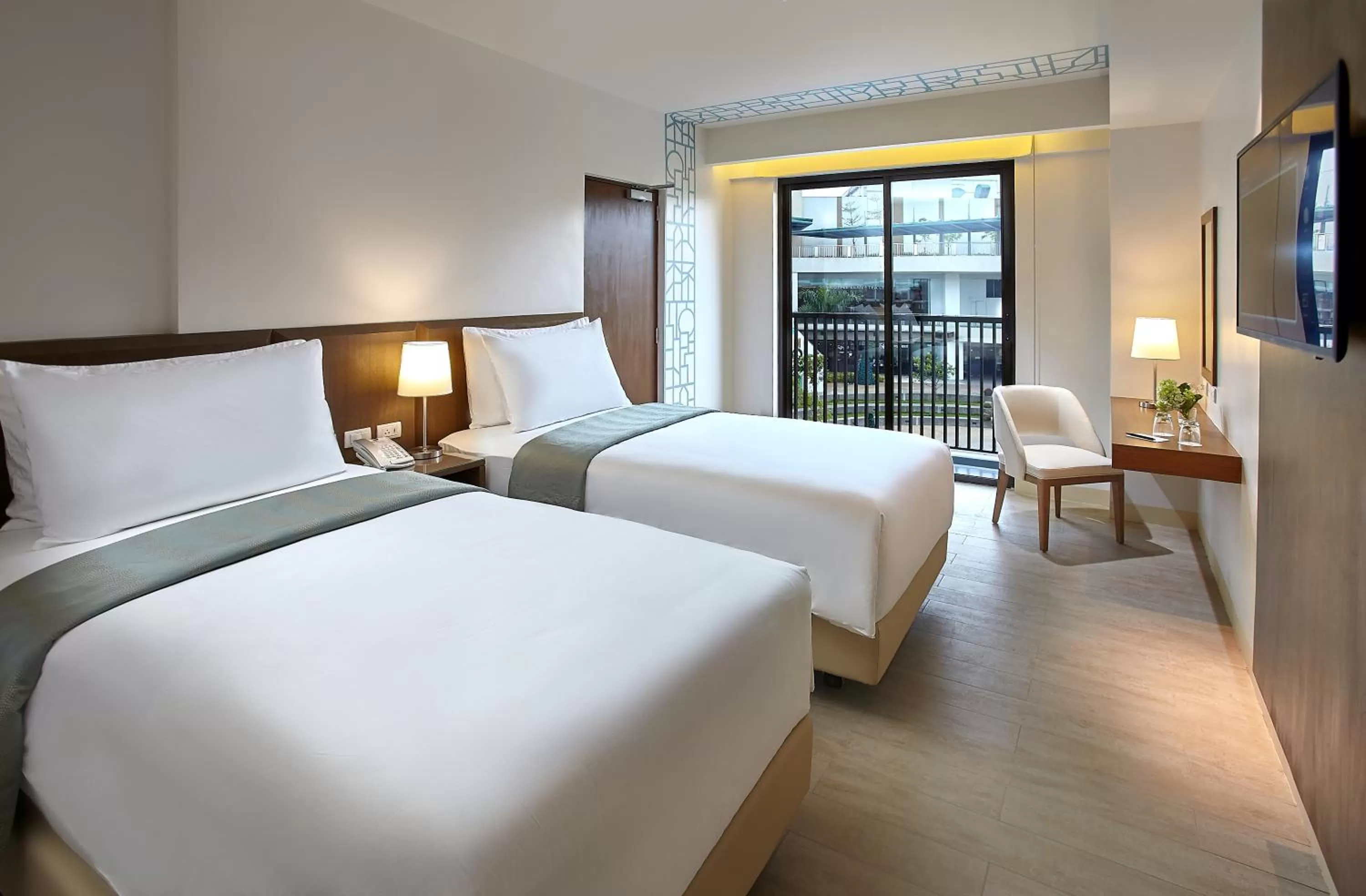 Bed in Quest Hotel Tagaytay