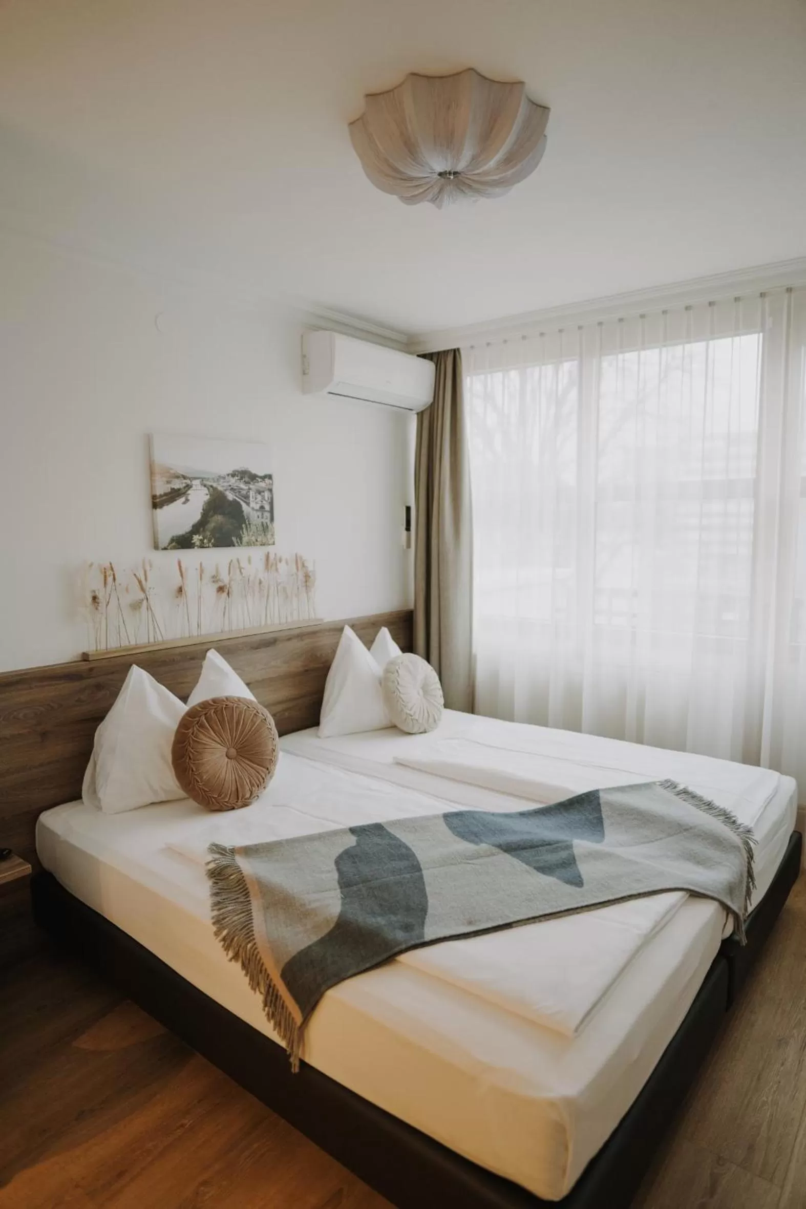 Bedroom in Parkhotel Brunauer