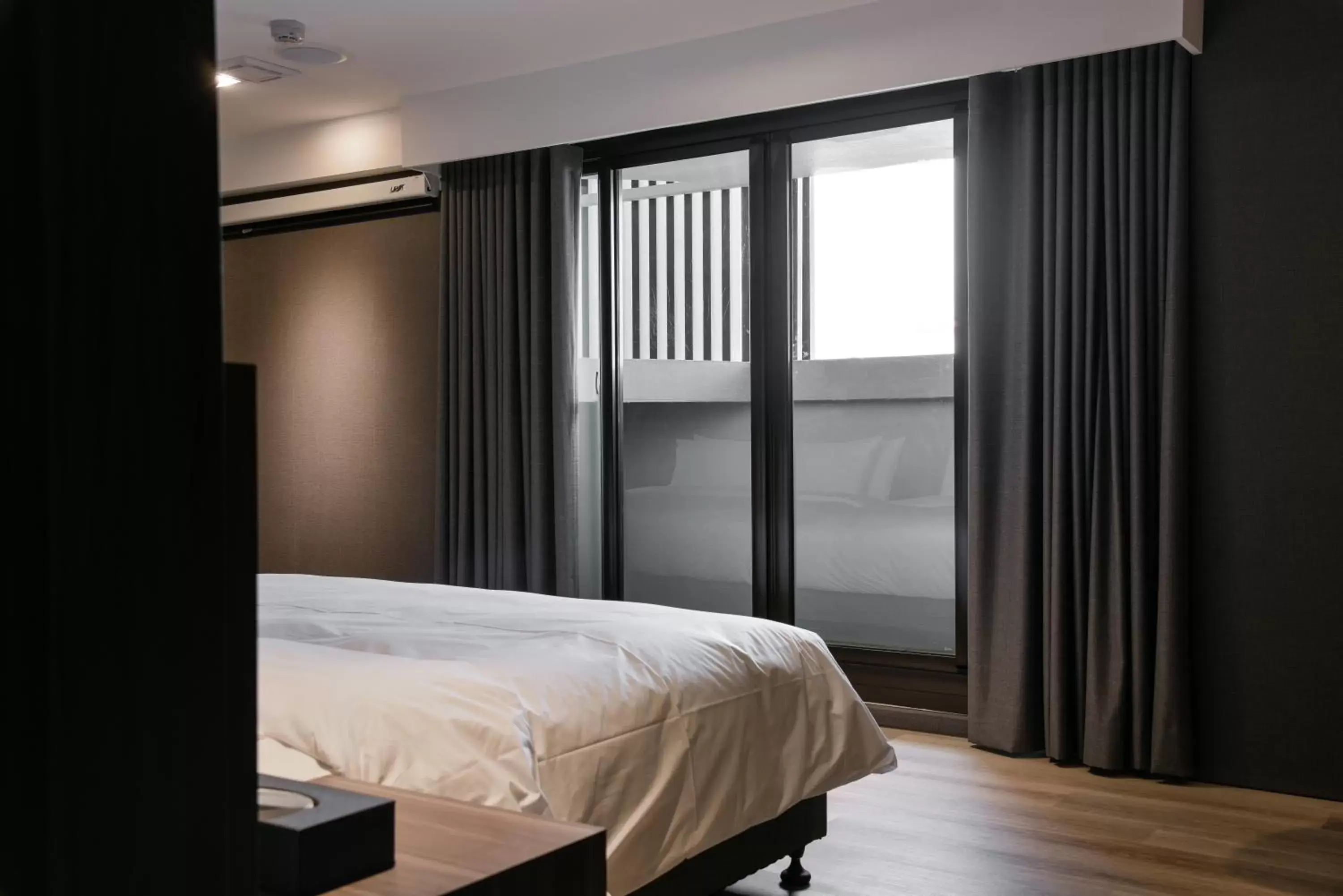 Deluxe Family Room in Autumn Willow Hotel Deluxe Family Room in Autumn Willow Hotel