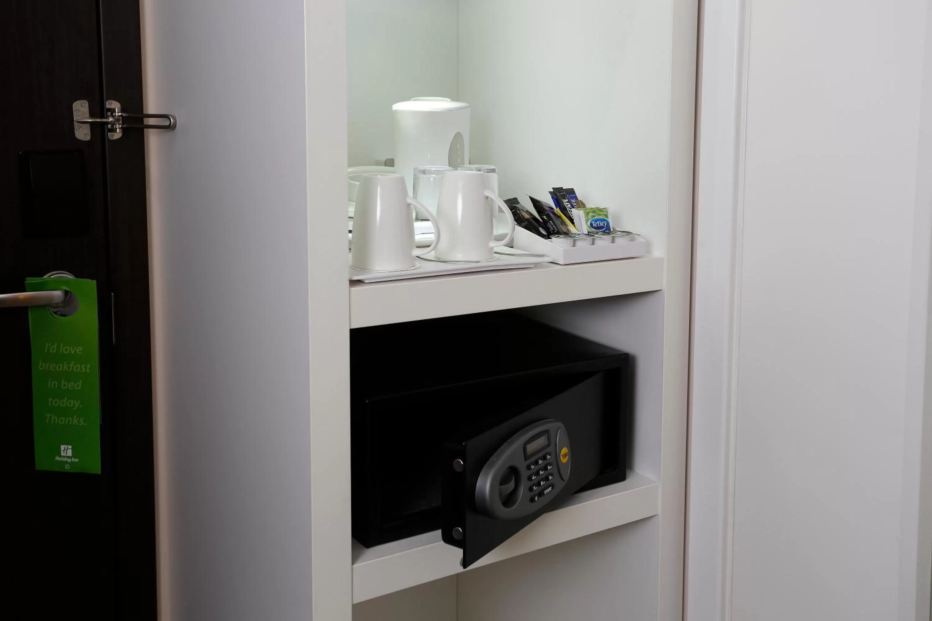 Photo of the whole room in Holiday Inn Southend by IHG