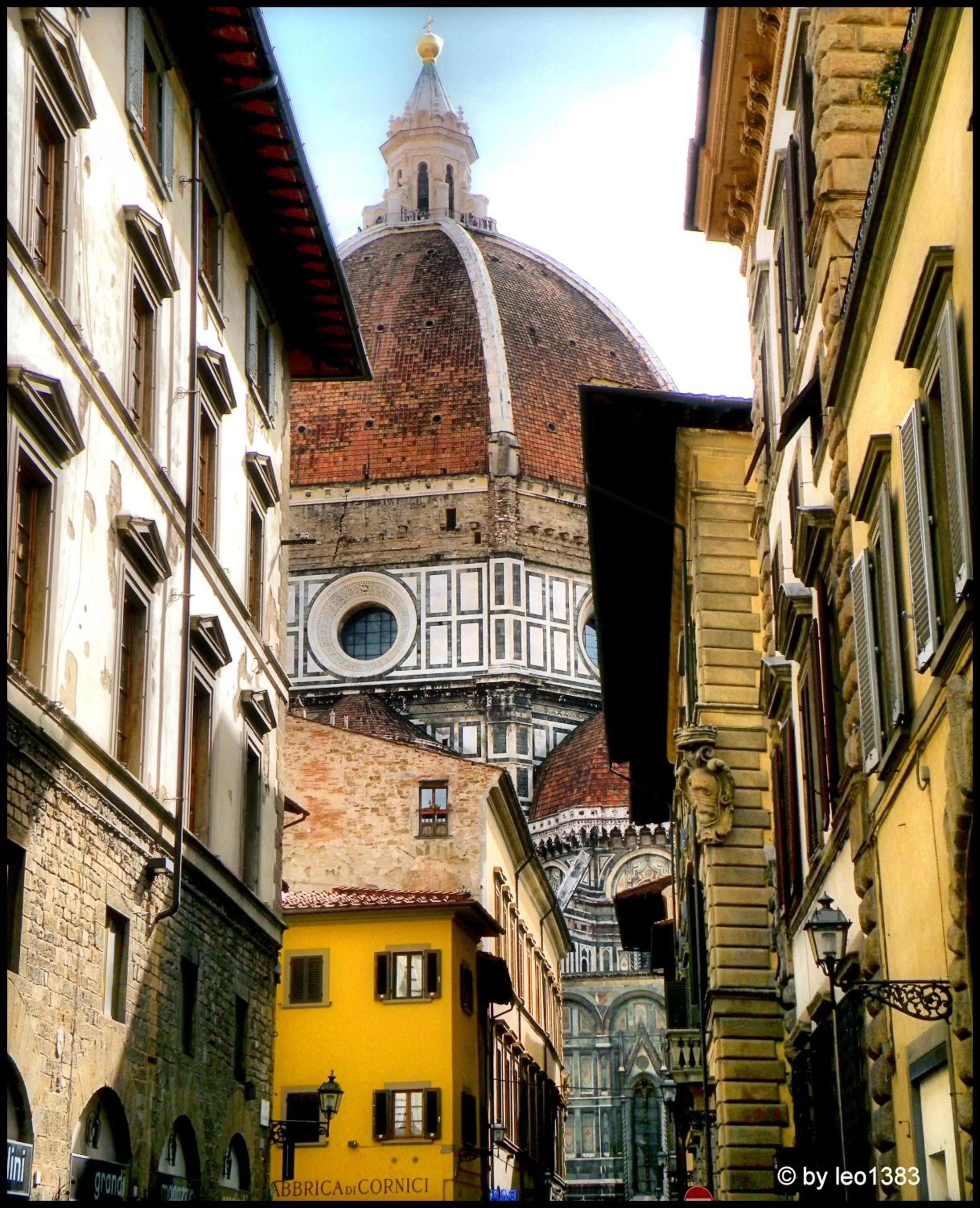 Nearby landmark in Palazzo Niccolini al Duomo Residenza D'Epoca