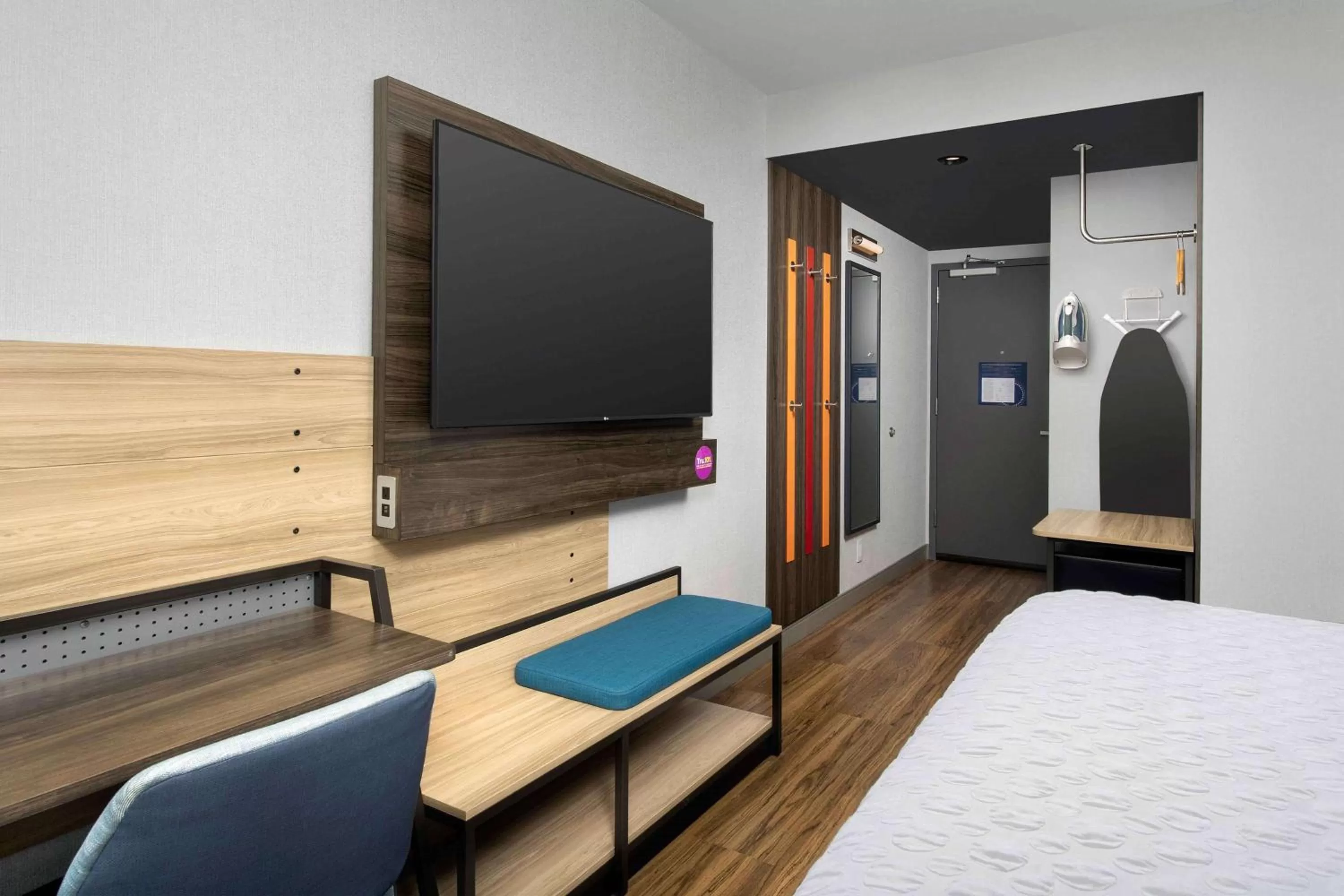 Bed in Tru By Hilton Nashville Downtown Convention Center