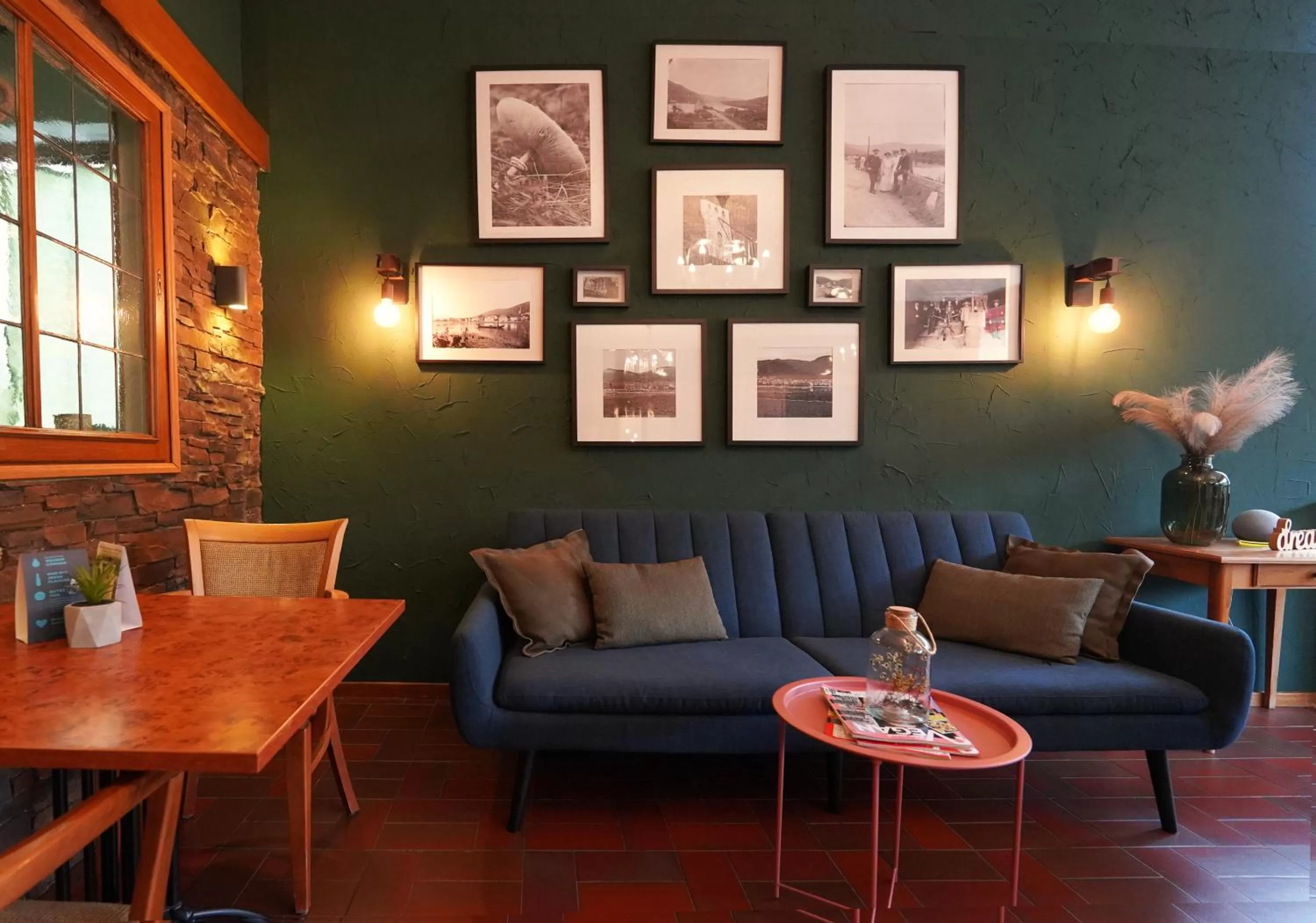 Restaurant/places to eat, Seating Area in Vegan Hotel und Restaurants Nicolay 1881