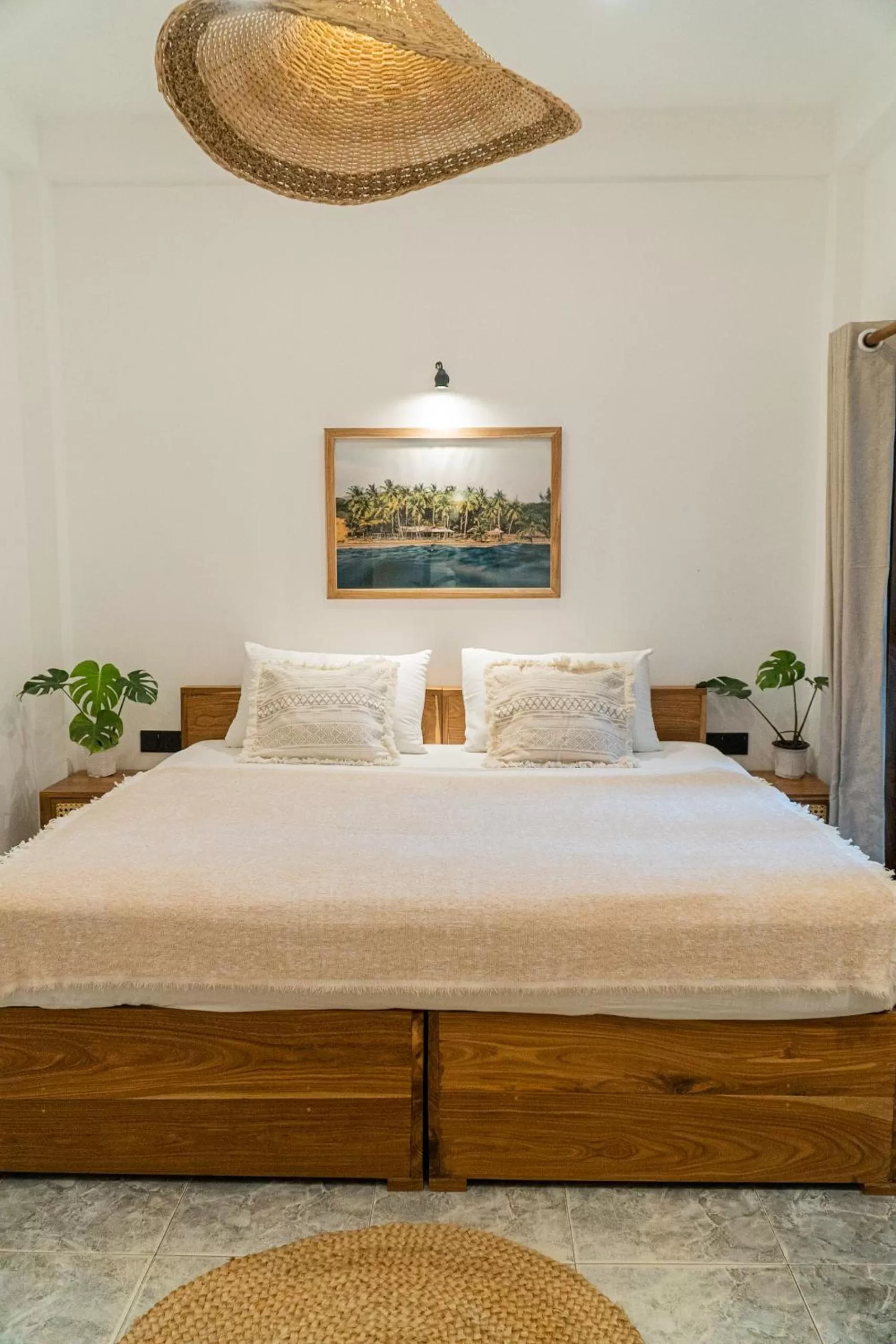 Bed in Lucky's Surf Camp