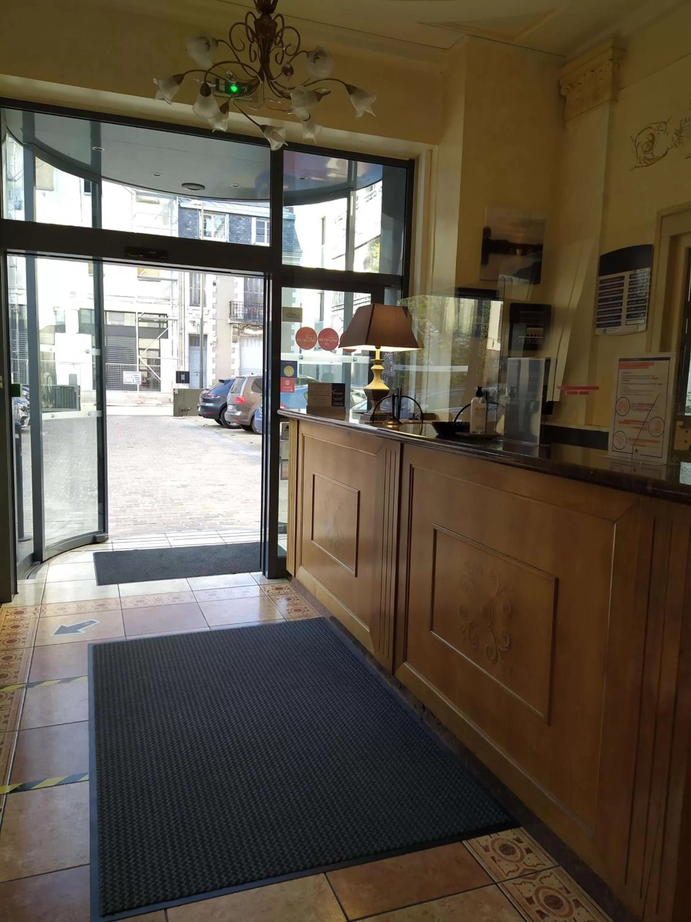 Lobby or reception in Best Western Central Hotel