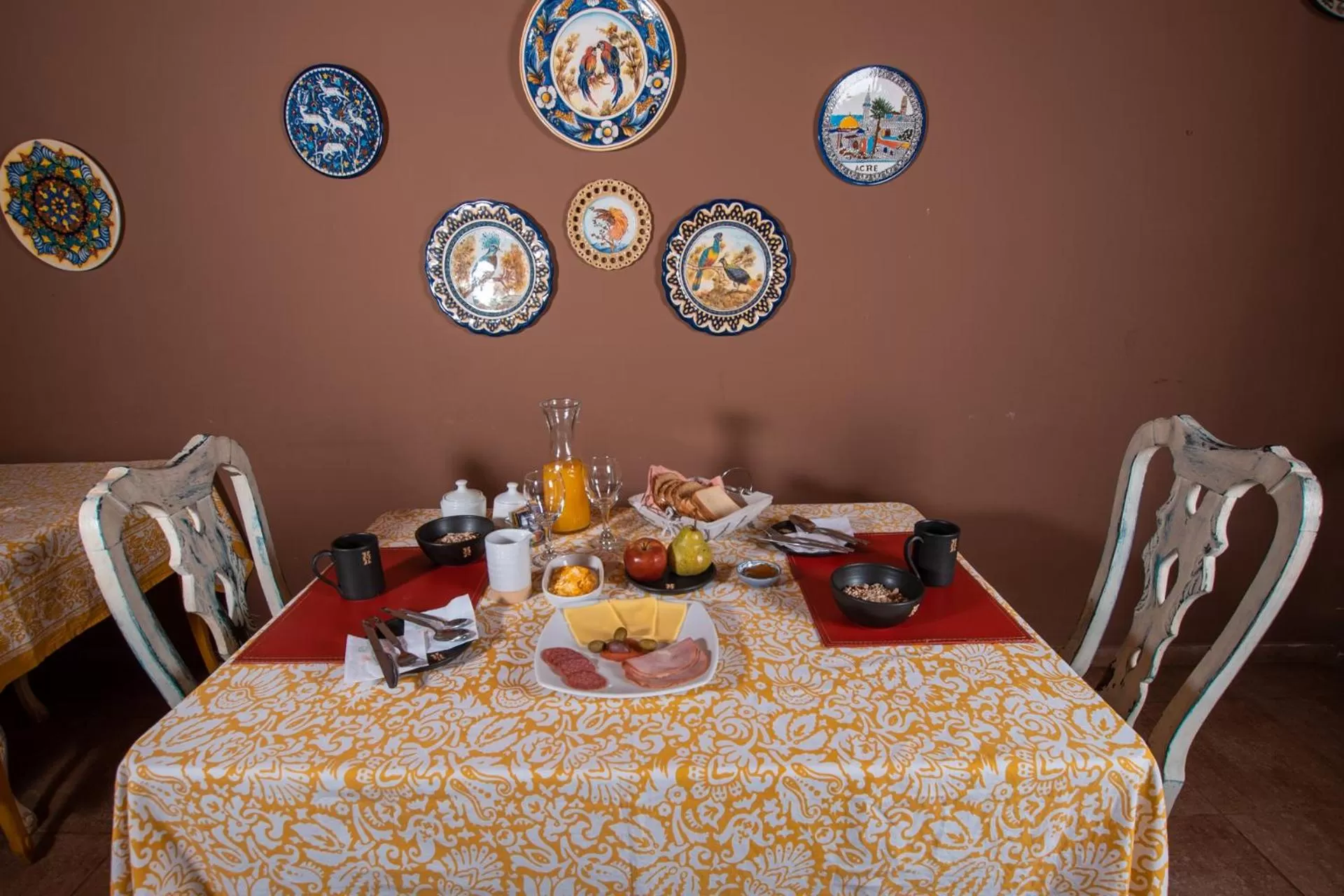 Food and drinks in Hotel Pat'ta Hoiri