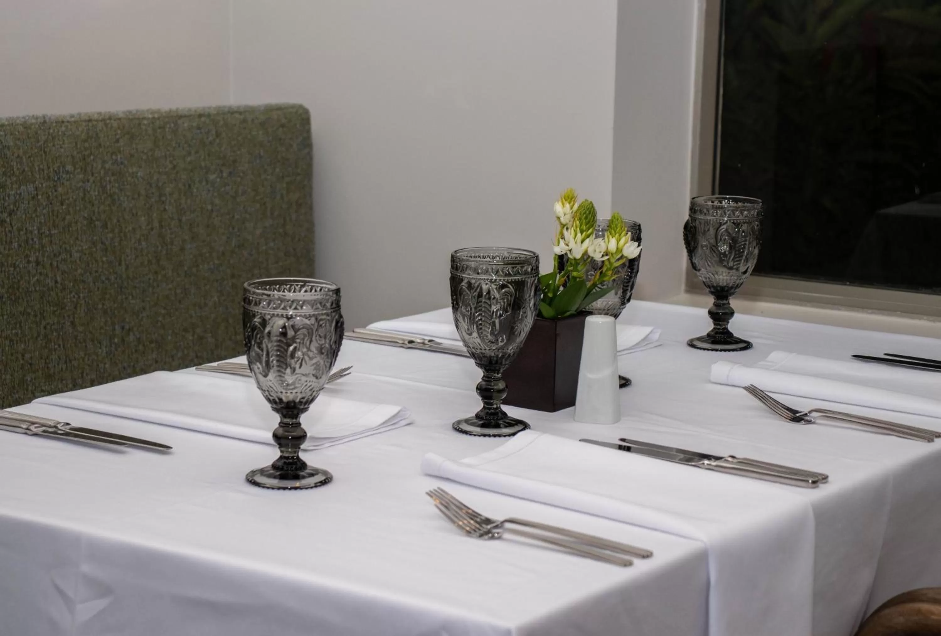 Restaurant/places to eat in Hotel Estelar Altamira