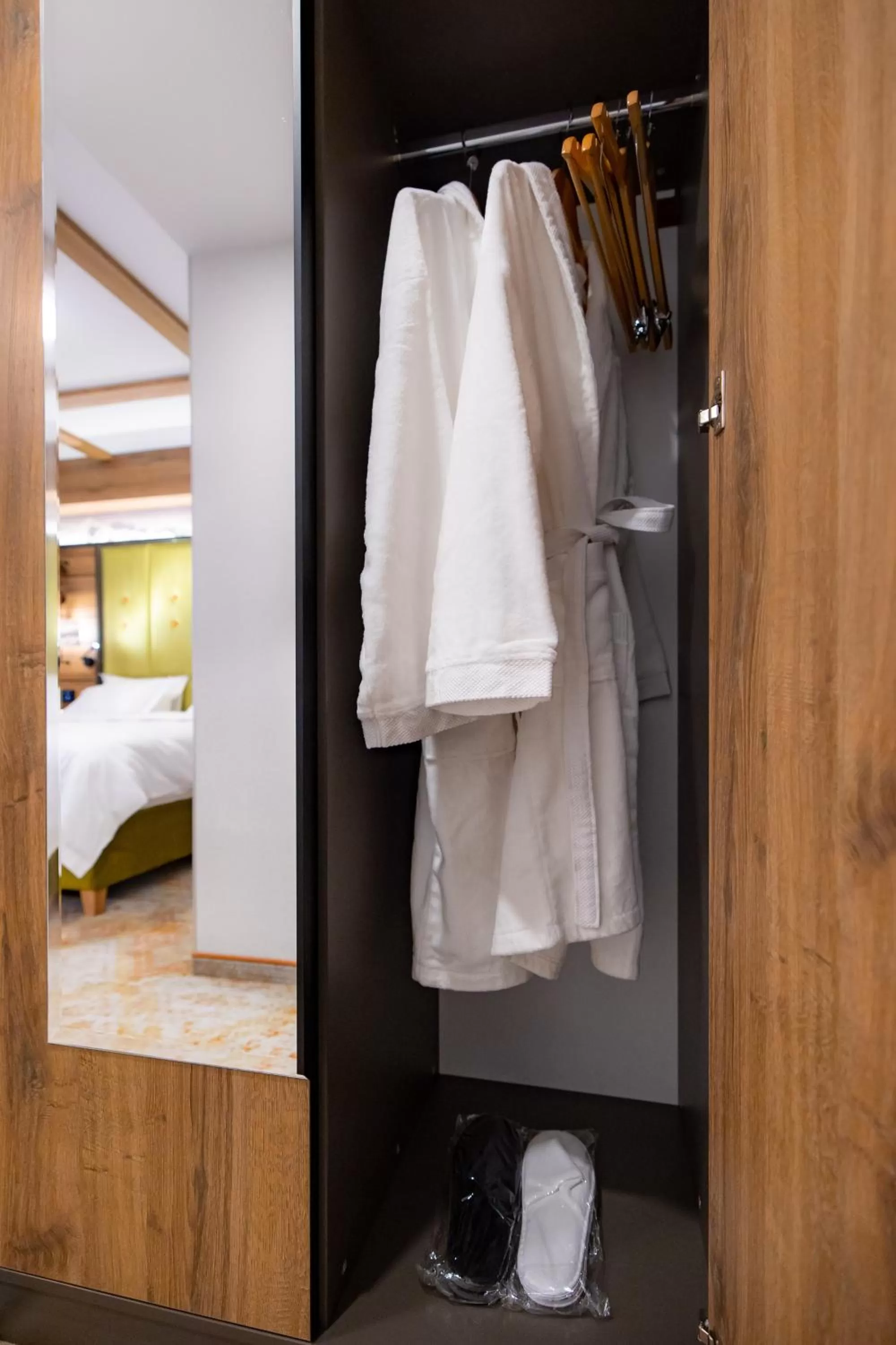 Bedroom, Bed in Hotel Belmont & Spa